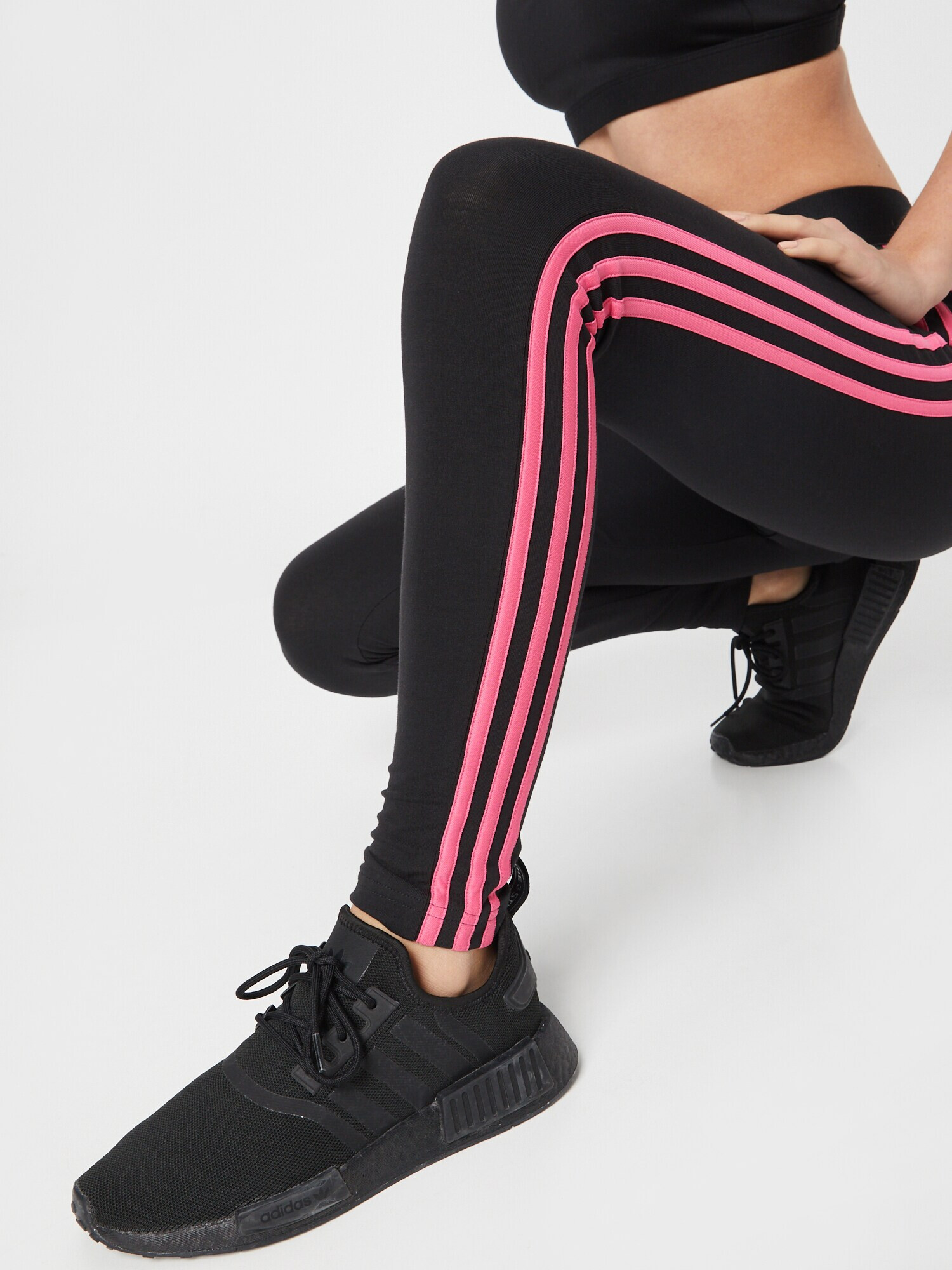 ADIDAS SPORTSWEAR Pantaloni sport 'Essential' roz / negru - Pled.ro