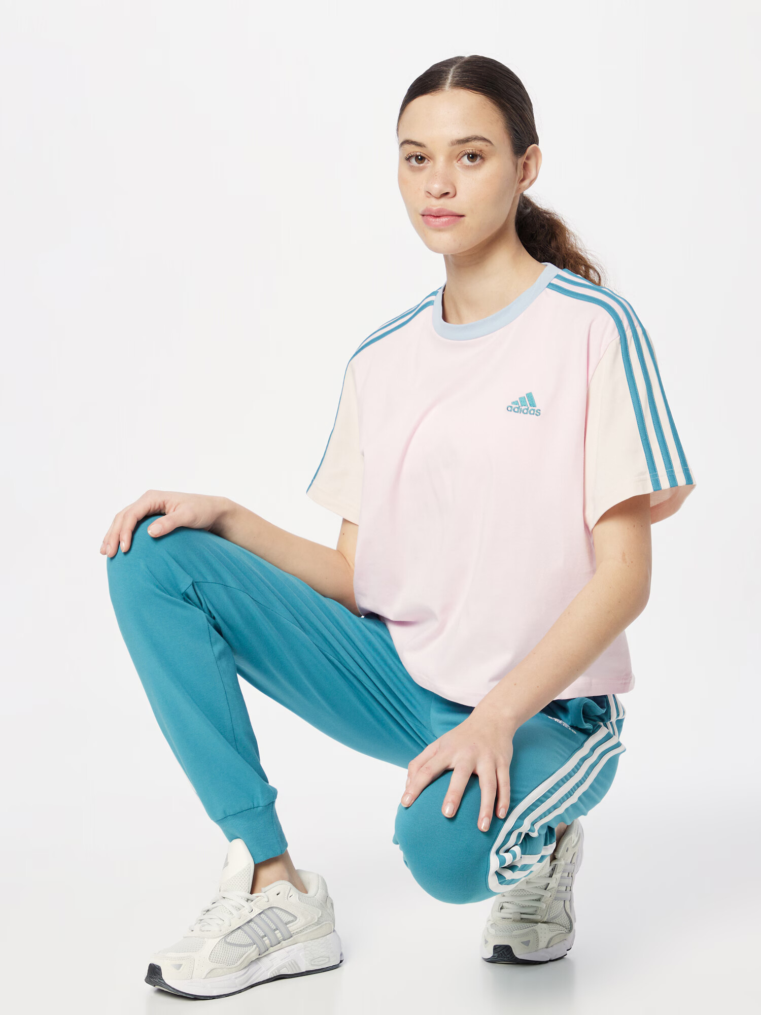 ADIDAS SPORTSWEAR Tricou funcțional 'Essentials 3-Stripes ' albastru pastel / roz - Pled.ro