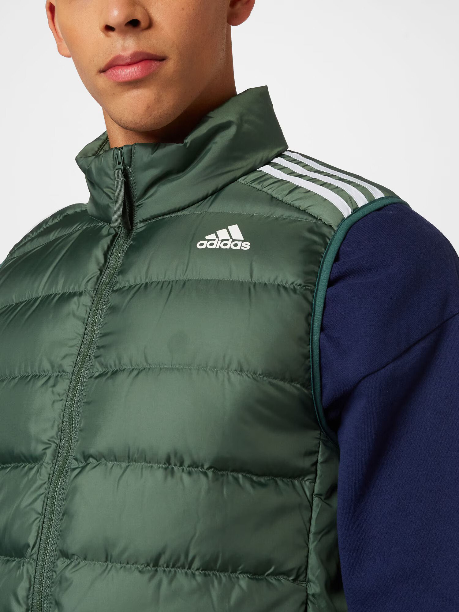 ADIDAS SPORTSWEAR Vestă sport 'Essentials Light Down' verde smarald / alb - Pled.ro