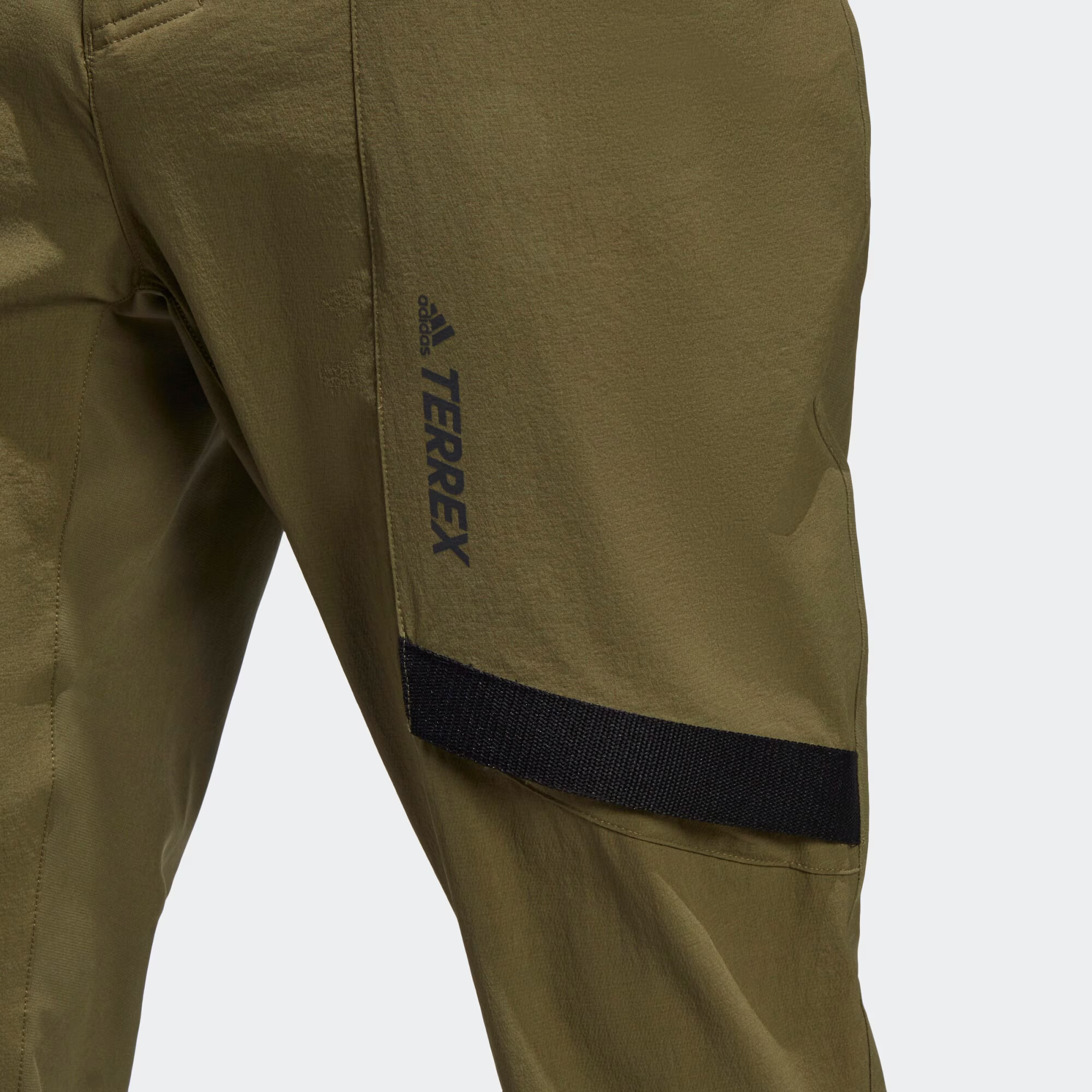 ADIDAS TERREX Pantaloni outdoor 'Zupahike' oliv / negru - Pled.ro