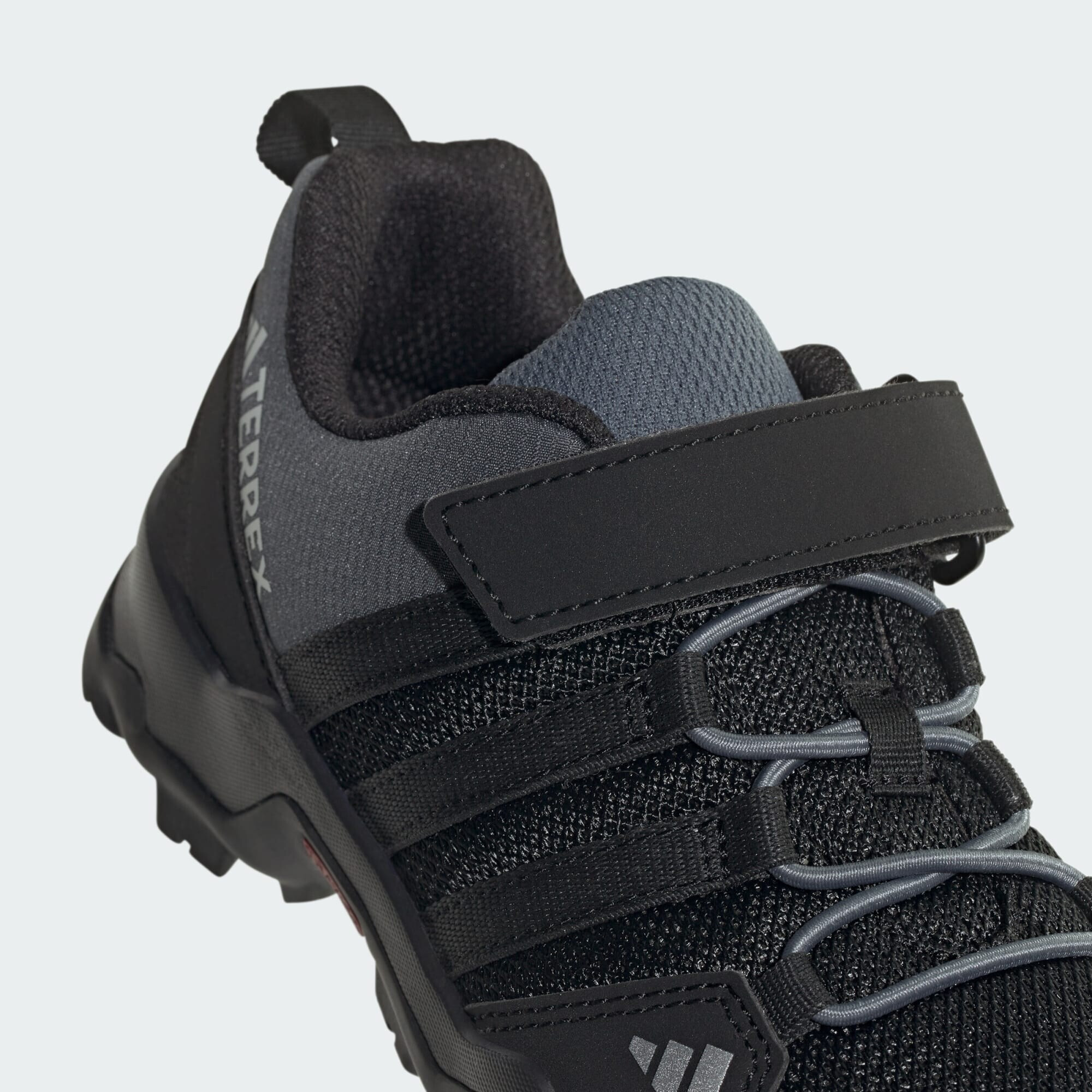 ADIDAS TERREX Pantofi 'Ax2R Hook-And-Loop' gri / negru / alb - Pled.ro