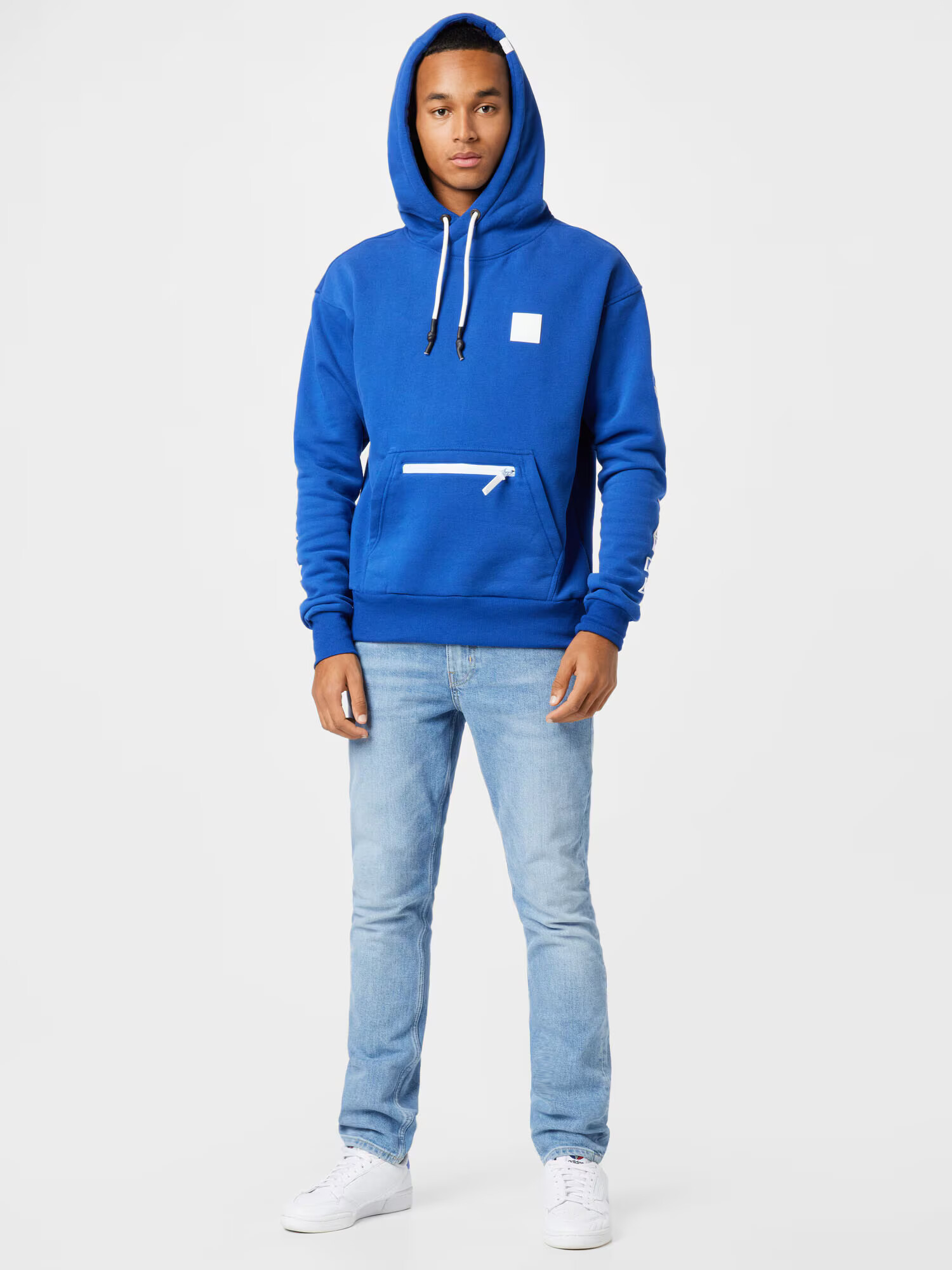 Alife and Kickin Bluză de molton 'TillAK' albastru cobalt / alb - Pled.ro