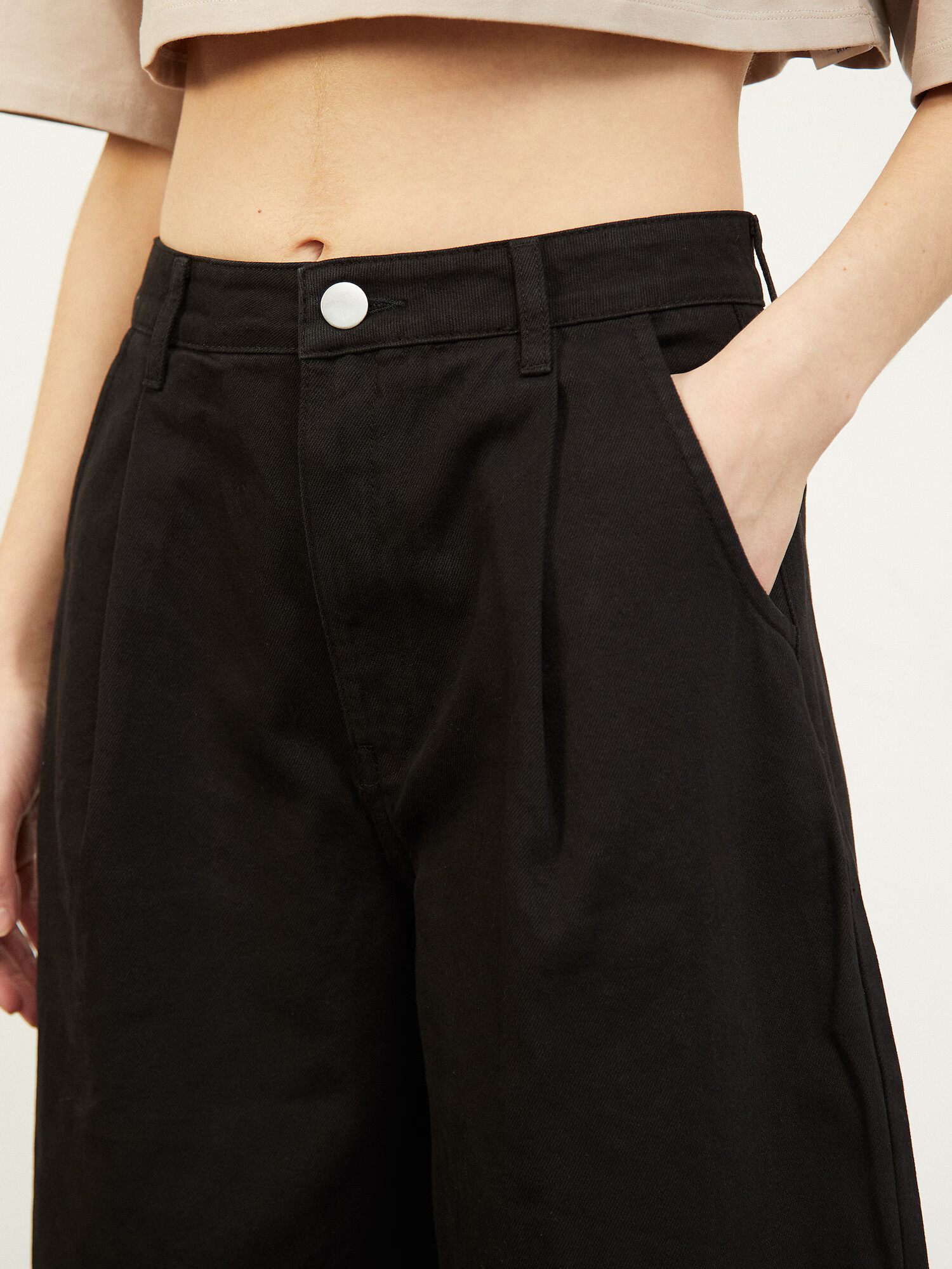 Aligne Pantaloni cu cute 'Connie' negru - Pled.ro