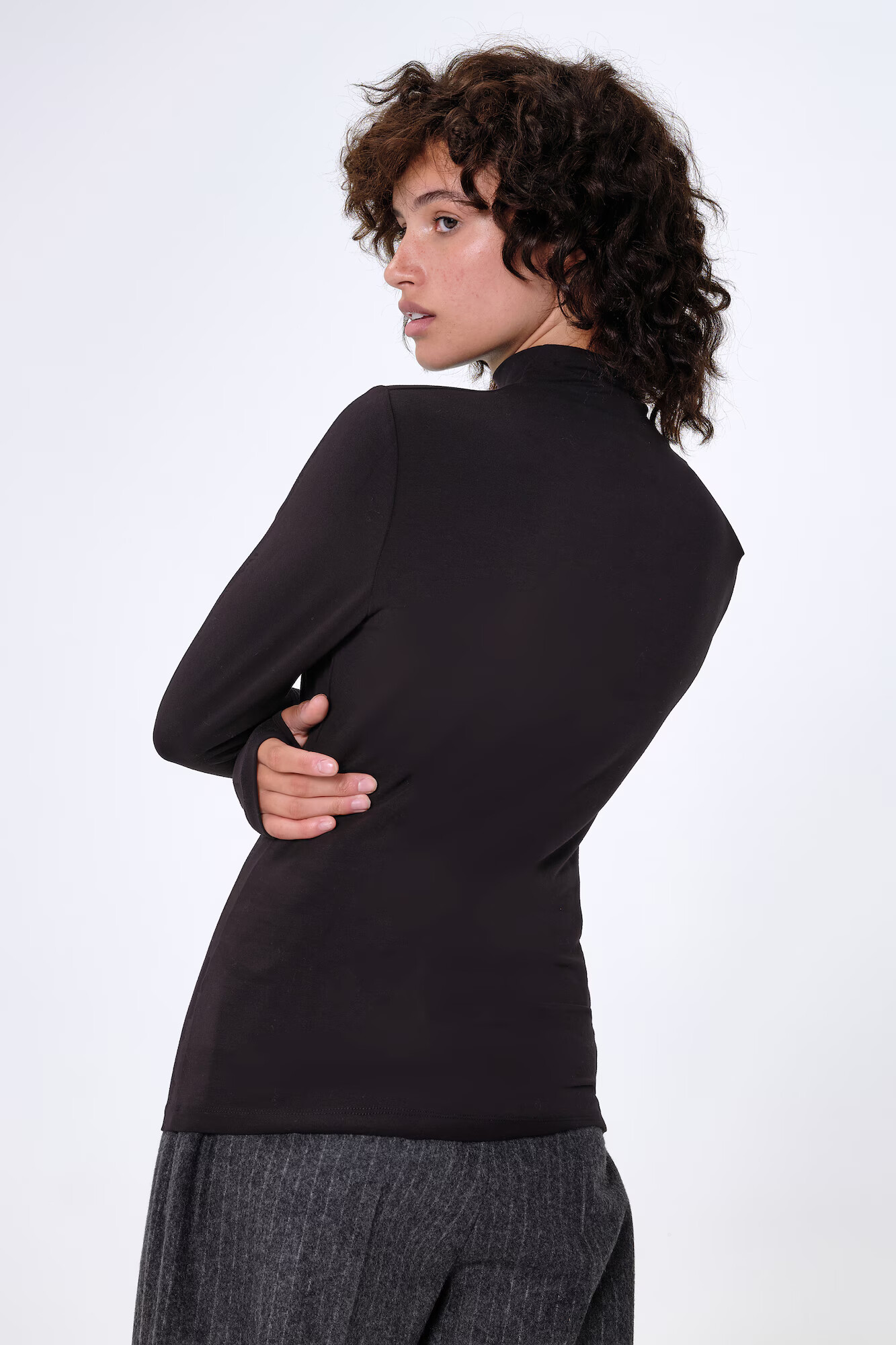 Aligne Tricou 'Ginnifer' negru - Pled.ro