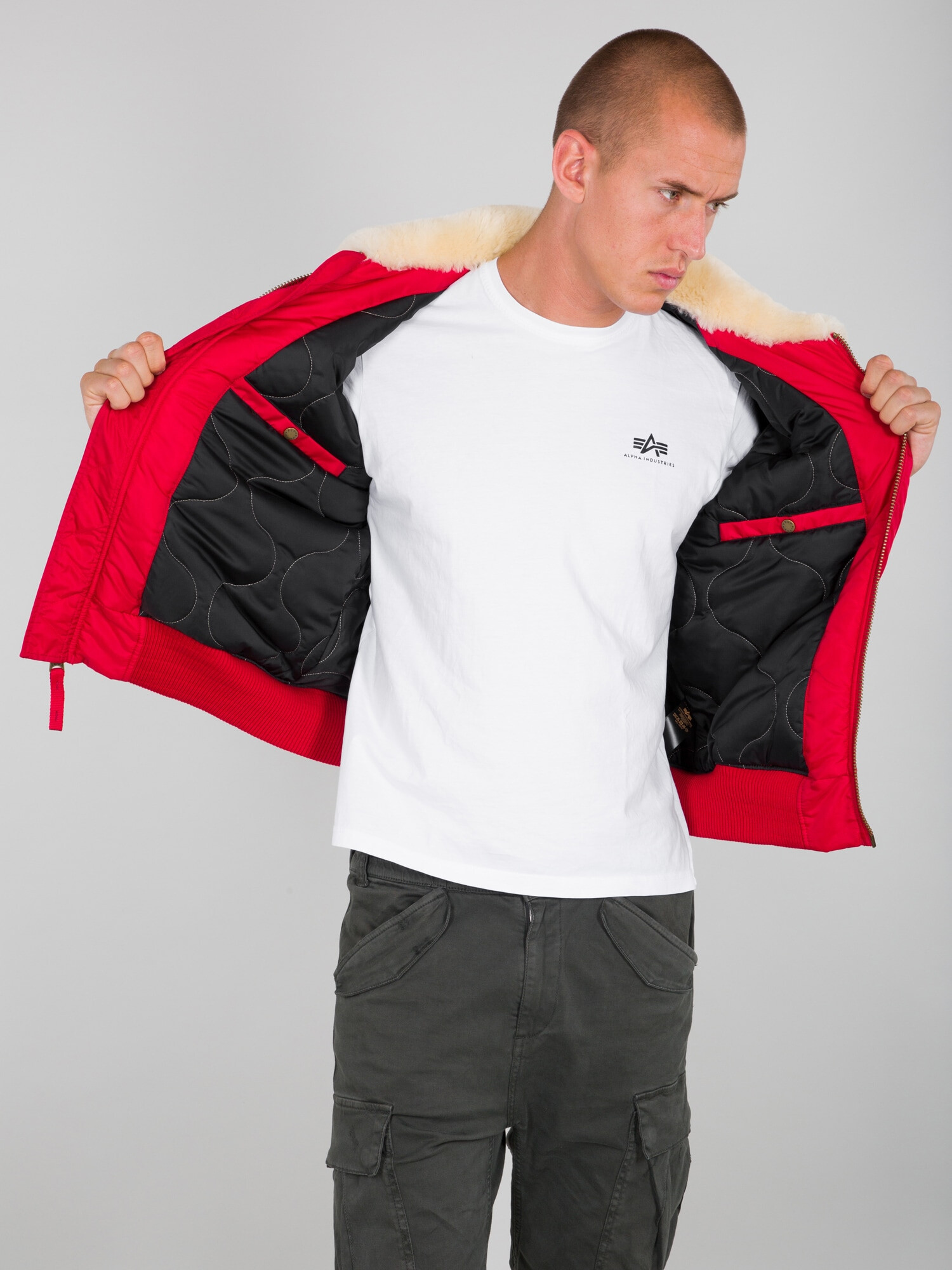 ALPHA INDUSTRIES Geacă de iarnă 'Injector III Air Force' mai multe culori / roșu - Pled.ro