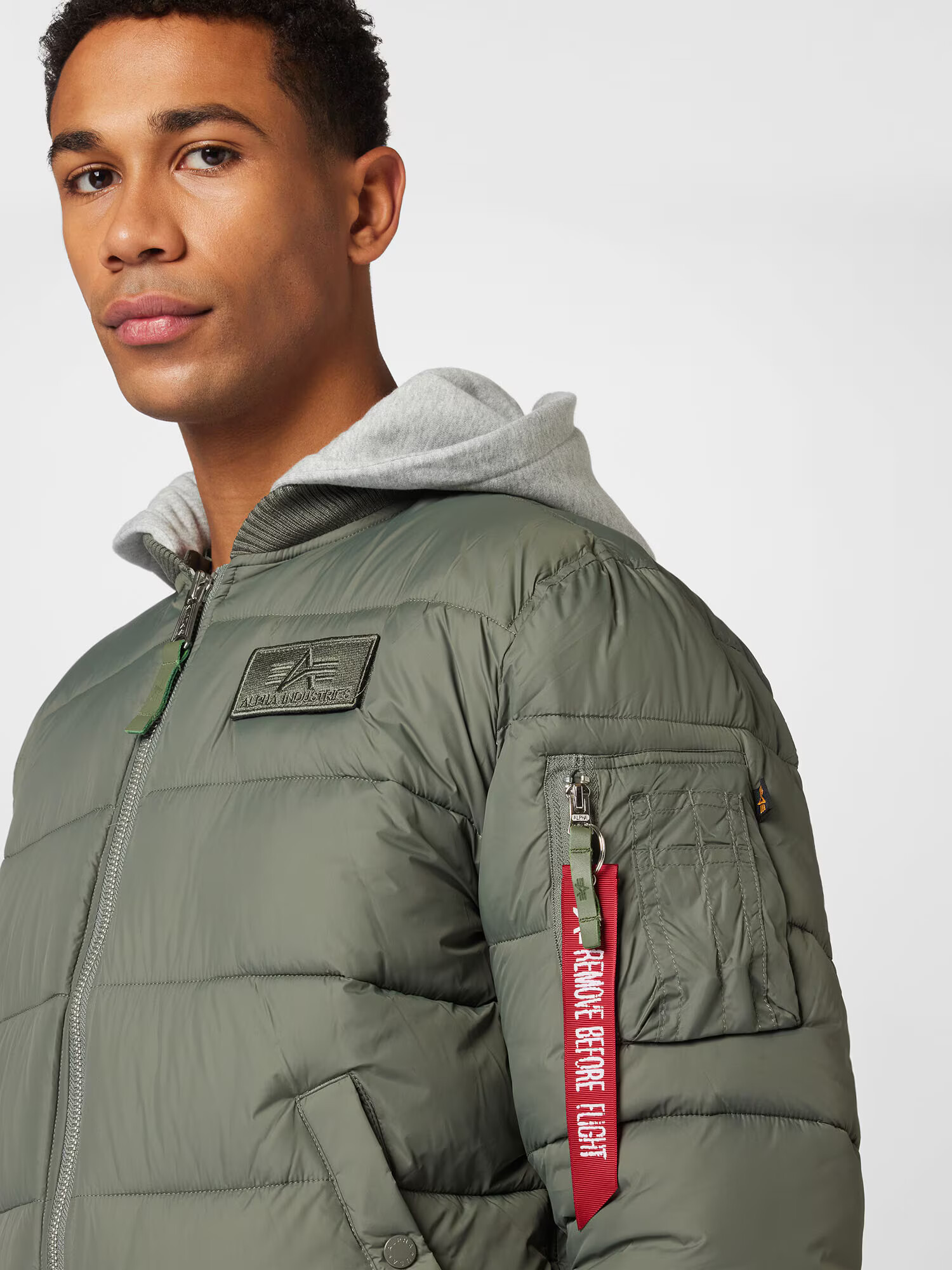 ALPHA INDUSTRIES Geacă de primăvară-toamnă gri deschis / kaki - Pled.ro