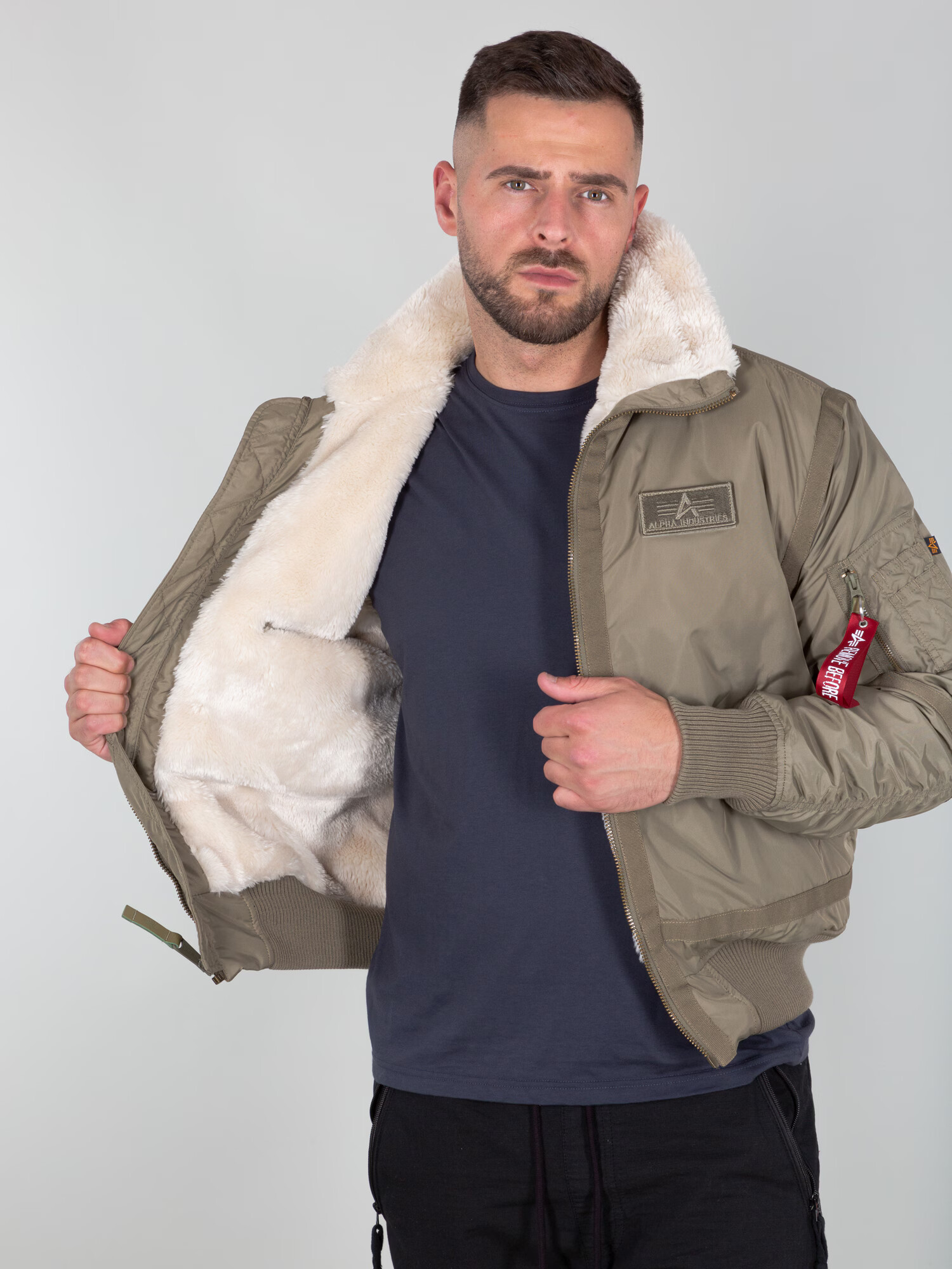 ALPHA INDUSTRIES Geacă de primăvară-toamnă kaki - Pled.ro