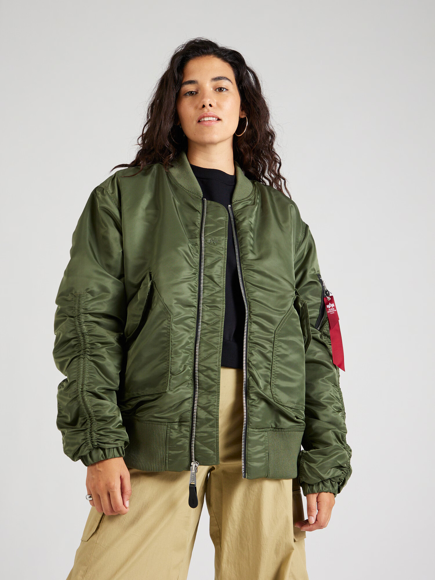 ALPHA INDUSTRIES Geacă de primăvară-toamnă kaki / roșu - Pled.ro