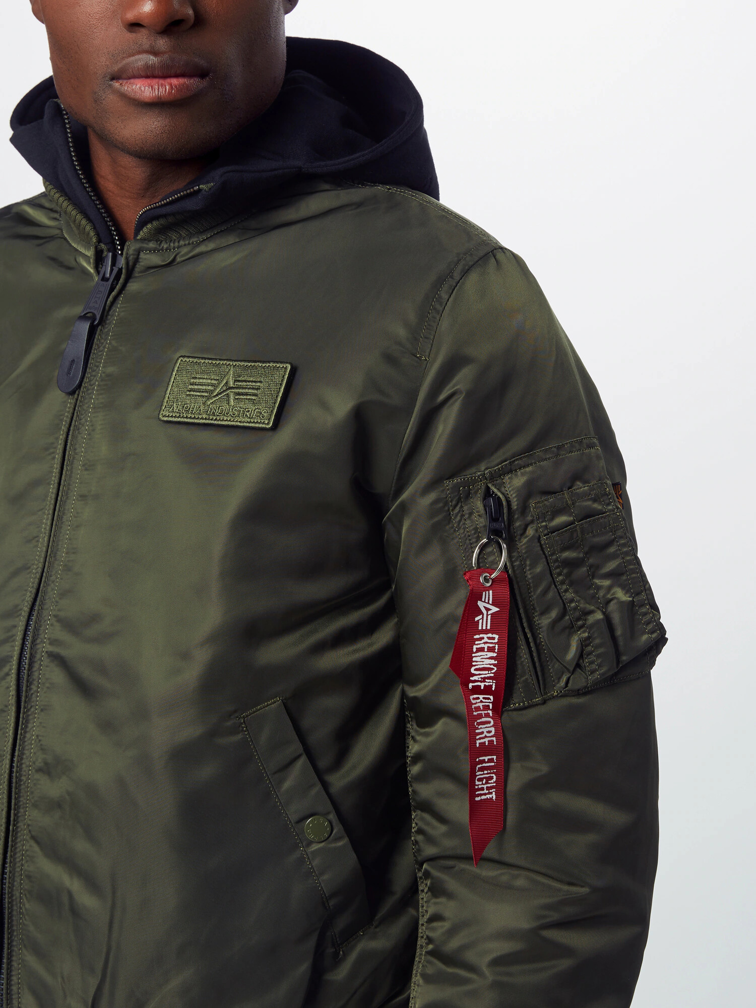 ALPHA INDUSTRIES Geacă de primăvară-toamnă 'MA-1 D-Tec' kaki - Pled.ro