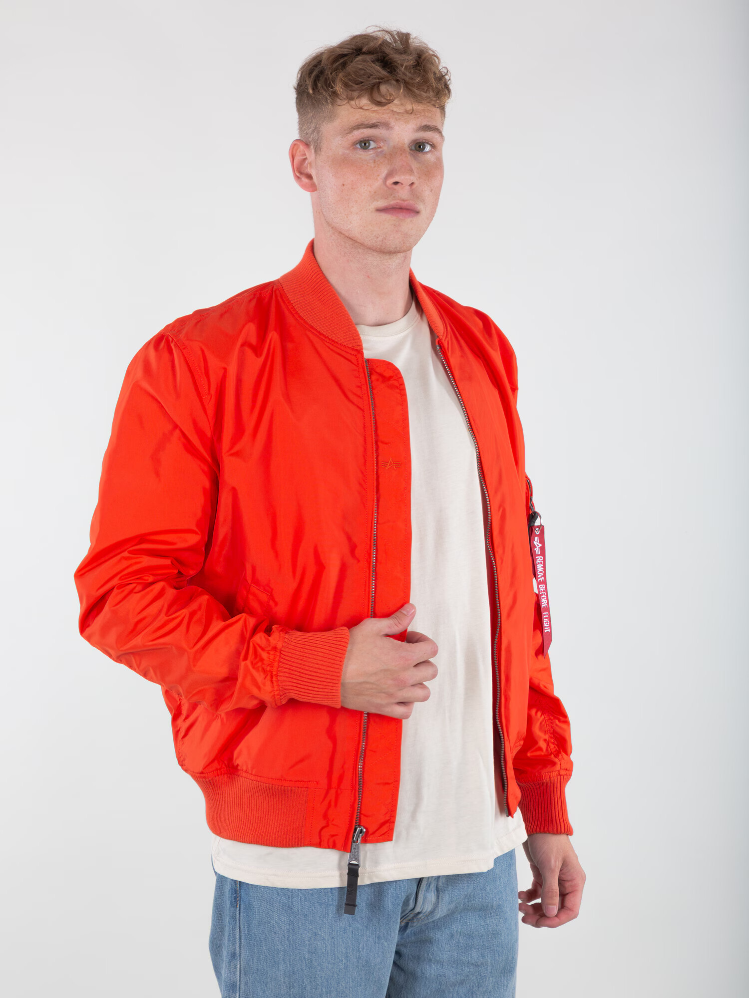 ALPHA INDUSTRIES Geacă de primăvară-toamnă 'MA-1 TT' roșu - Pled.ro