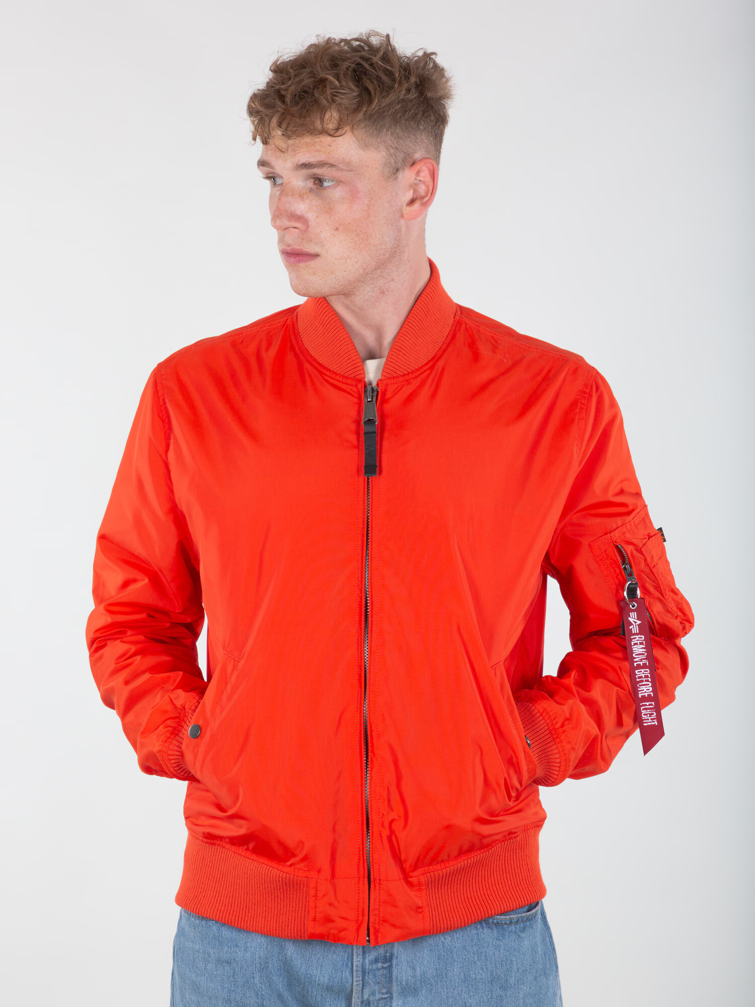 ALPHA INDUSTRIES Geacă de primăvară-toamnă 'MA-1 TT' roșu - Pled.ro