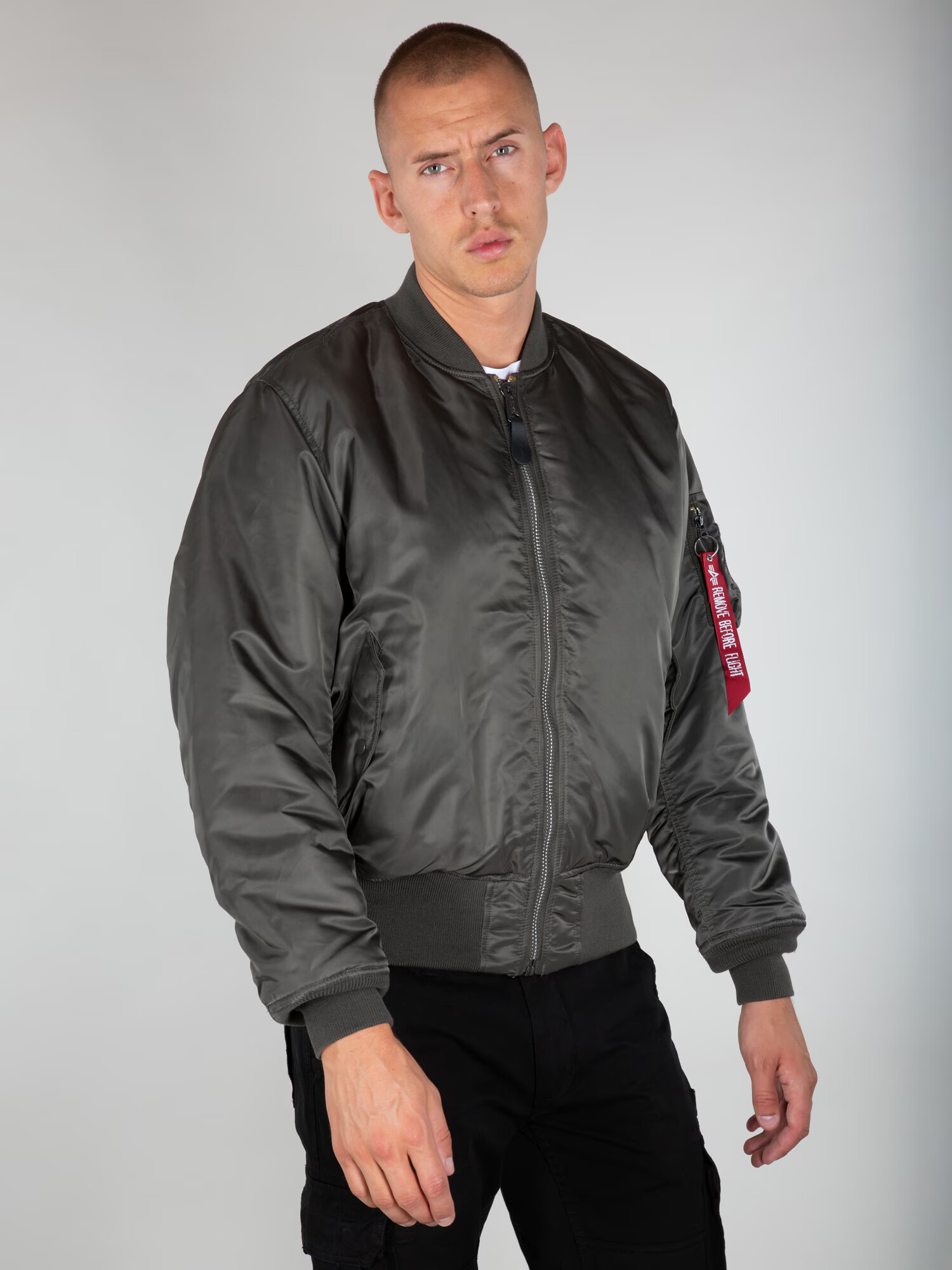 ALPHA INDUSTRIES Geacă de primăvară-toamnă verde pin / roșu / alb - Pled.ro