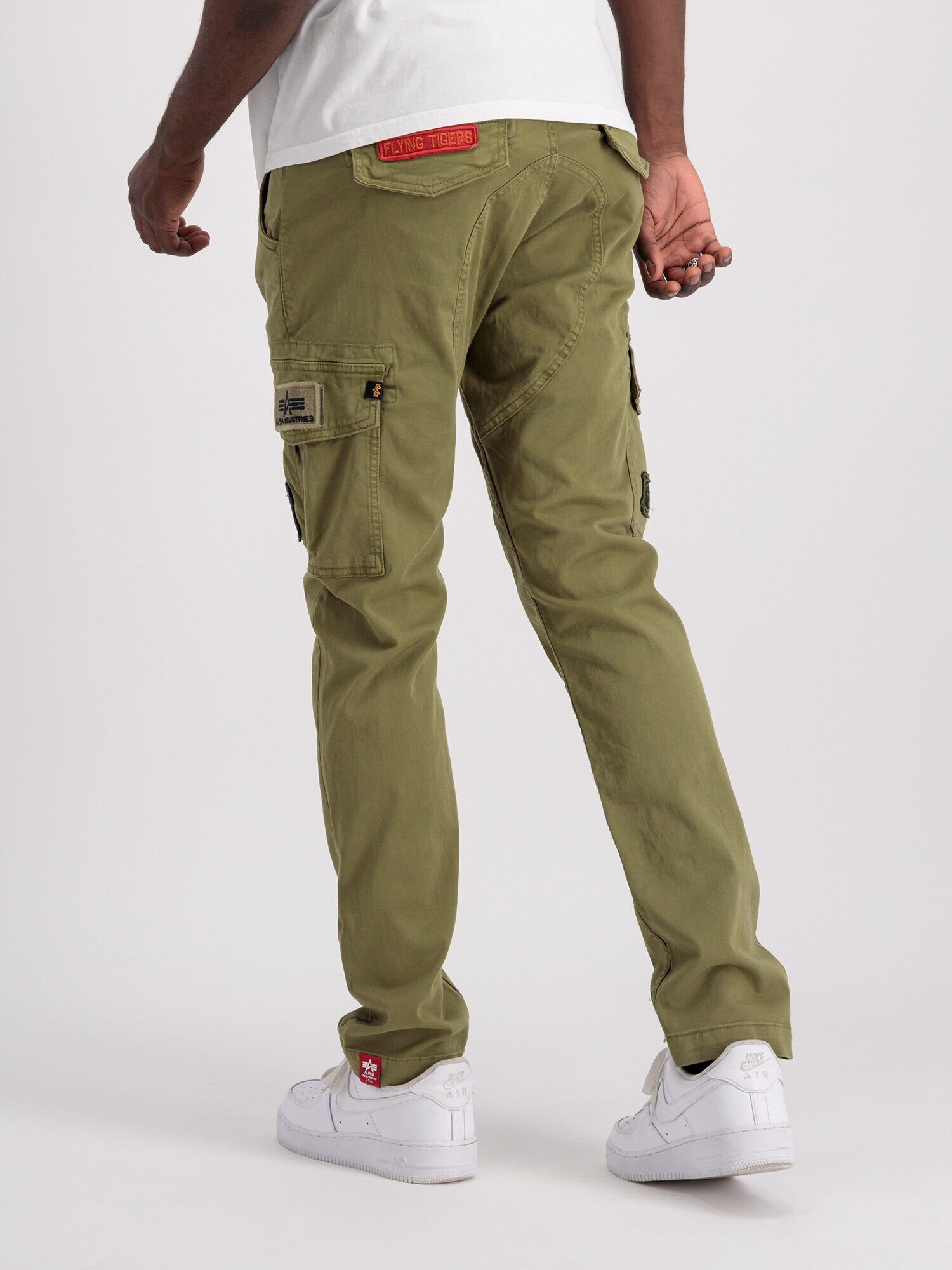 ALPHA INDUSTRIES Pantaloni cu buzunare bleumarin / oliv / roșu / alb - Pled.ro