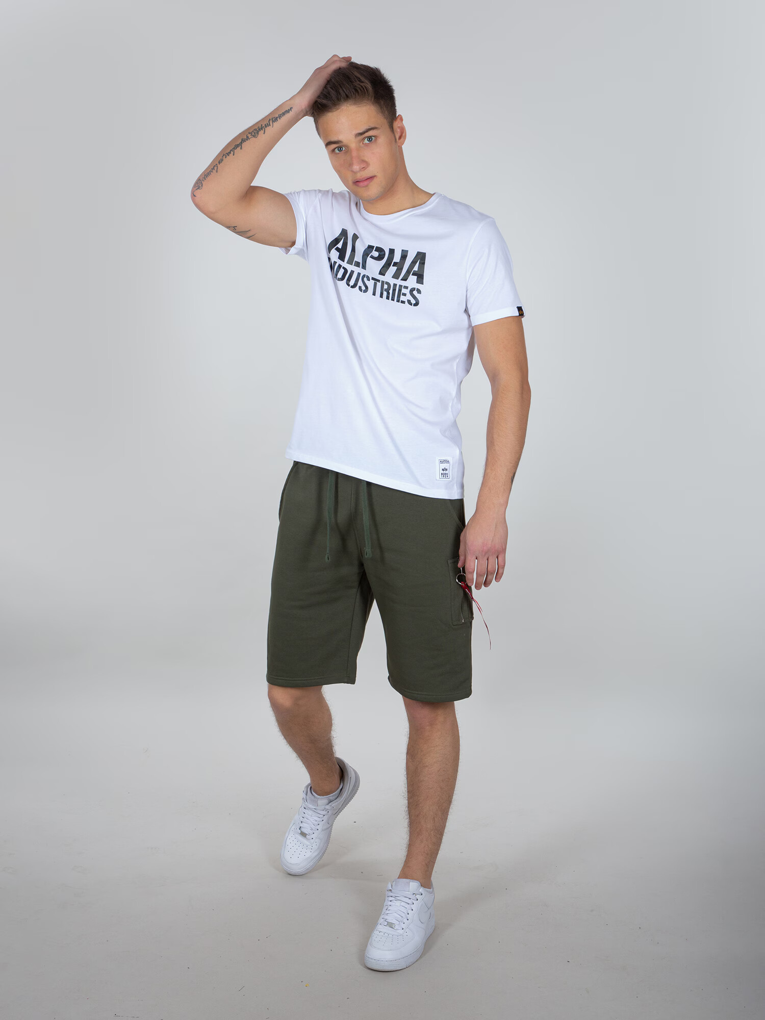 ALPHA INDUSTRIES Pantaloni verde / roșu / alb - Pled.ro