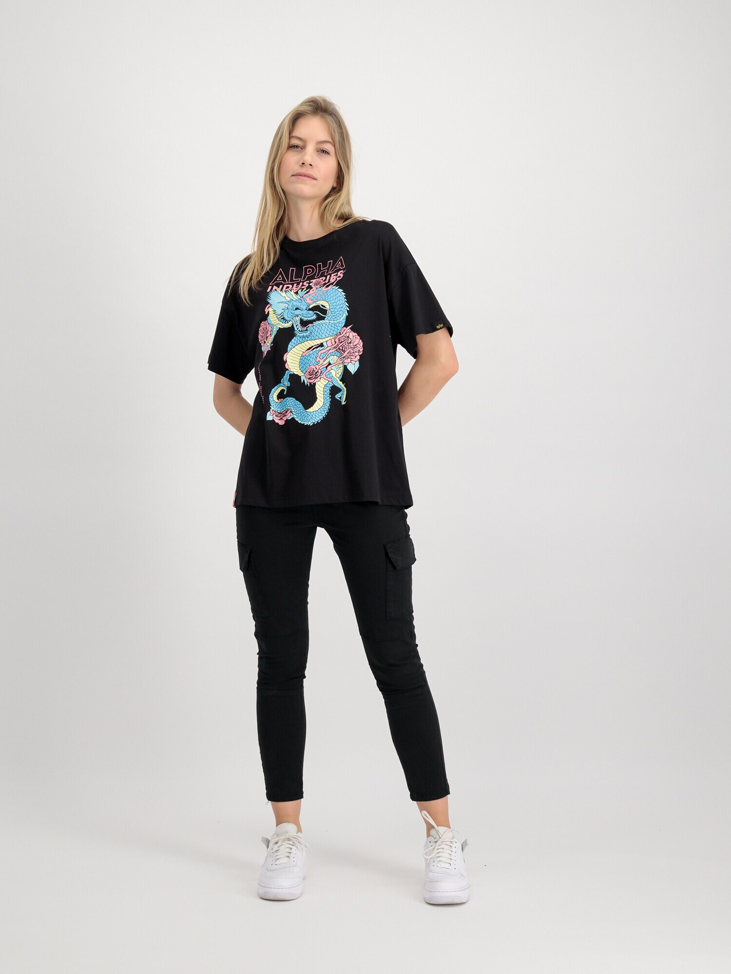 ALPHA INDUSTRIES Tricou 'Dragon' albastru deschis / roz / negru / alb - Pled.ro