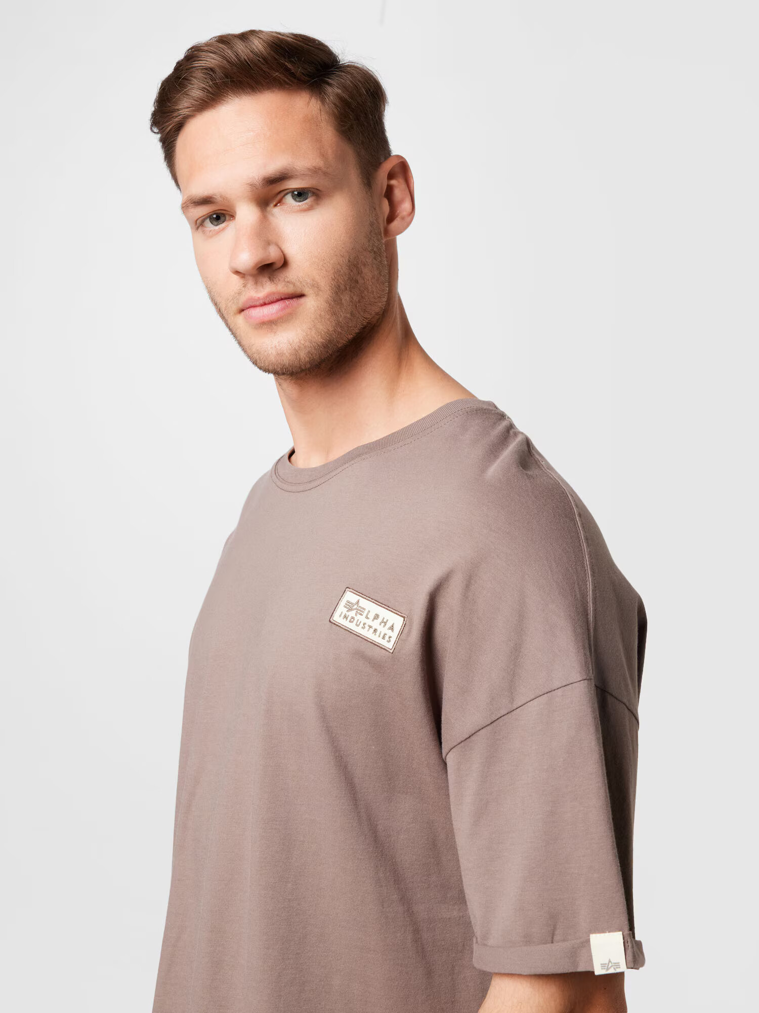 ALPHA INDUSTRIES Tricou maro cappuccino / alb murdar - Pled.ro