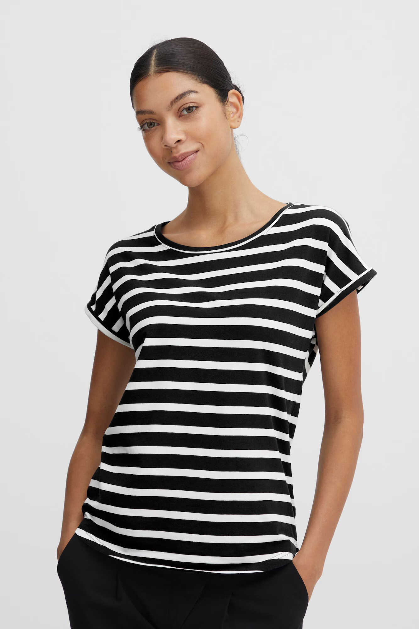 b.young Tricou 'Pamila' negru / alb - Pled.ro