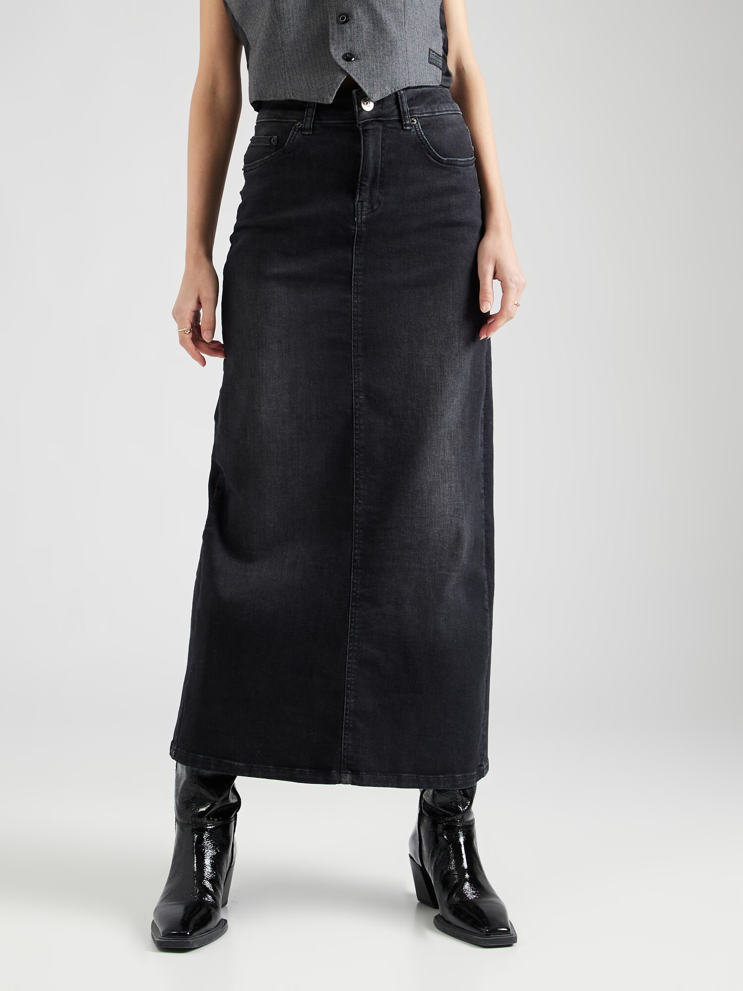 BDG Urban Outfitters Fustă negru - Pled.ro