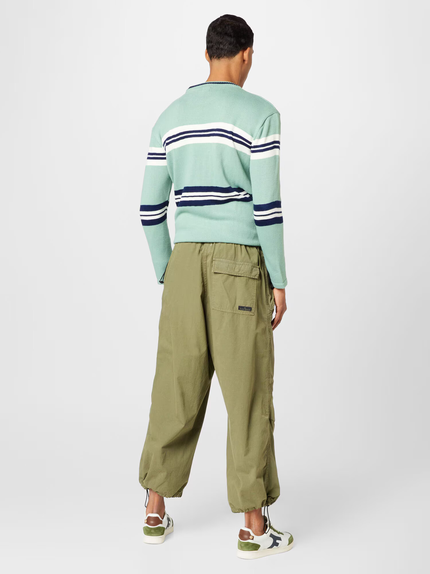 BDG Urban Outfitters Pantaloni 'Baggy' kaki - Pled.ro