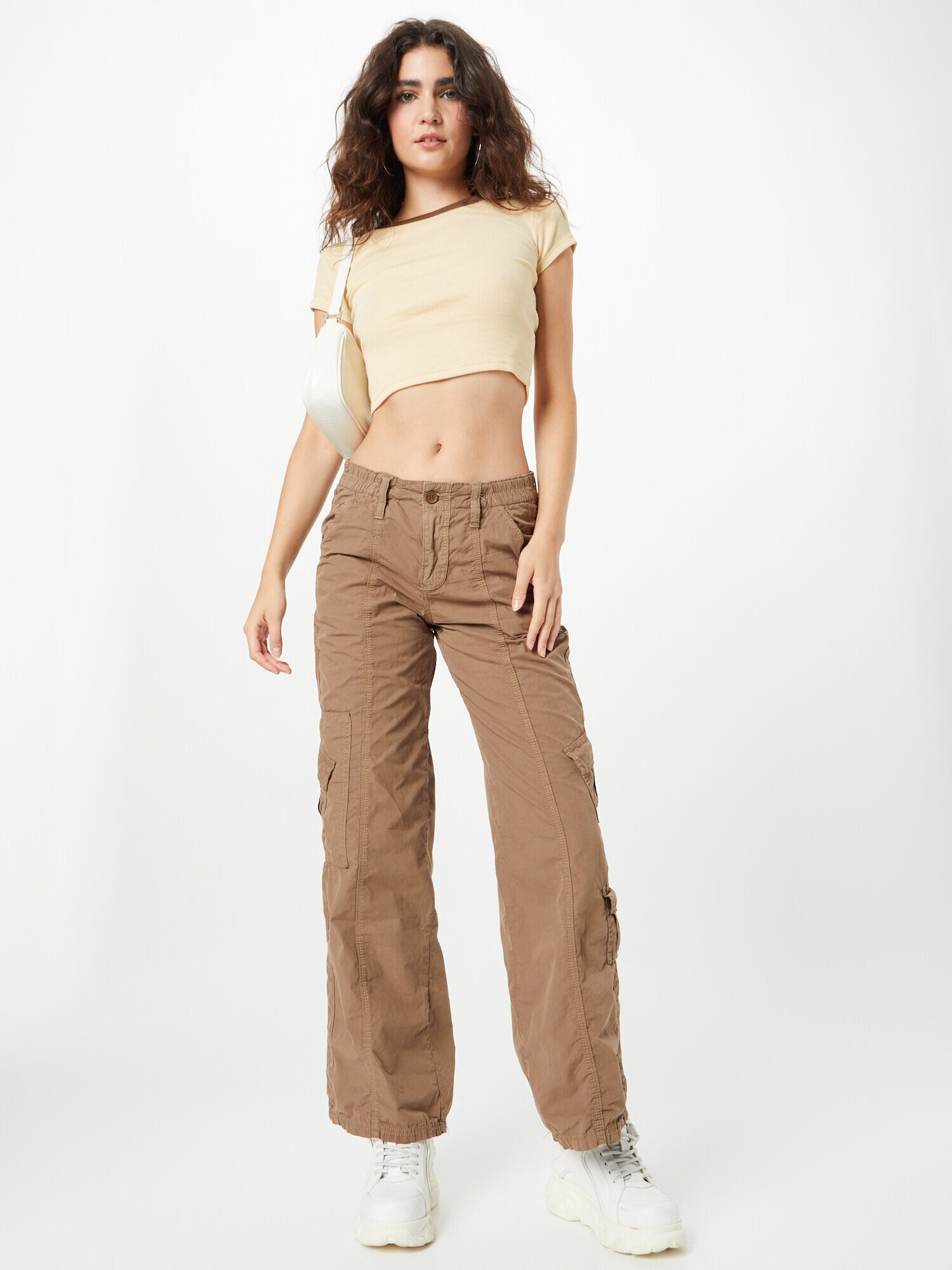 BDG Urban Outfitters Pantaloni cu buzunare bej închis - Pled.ro