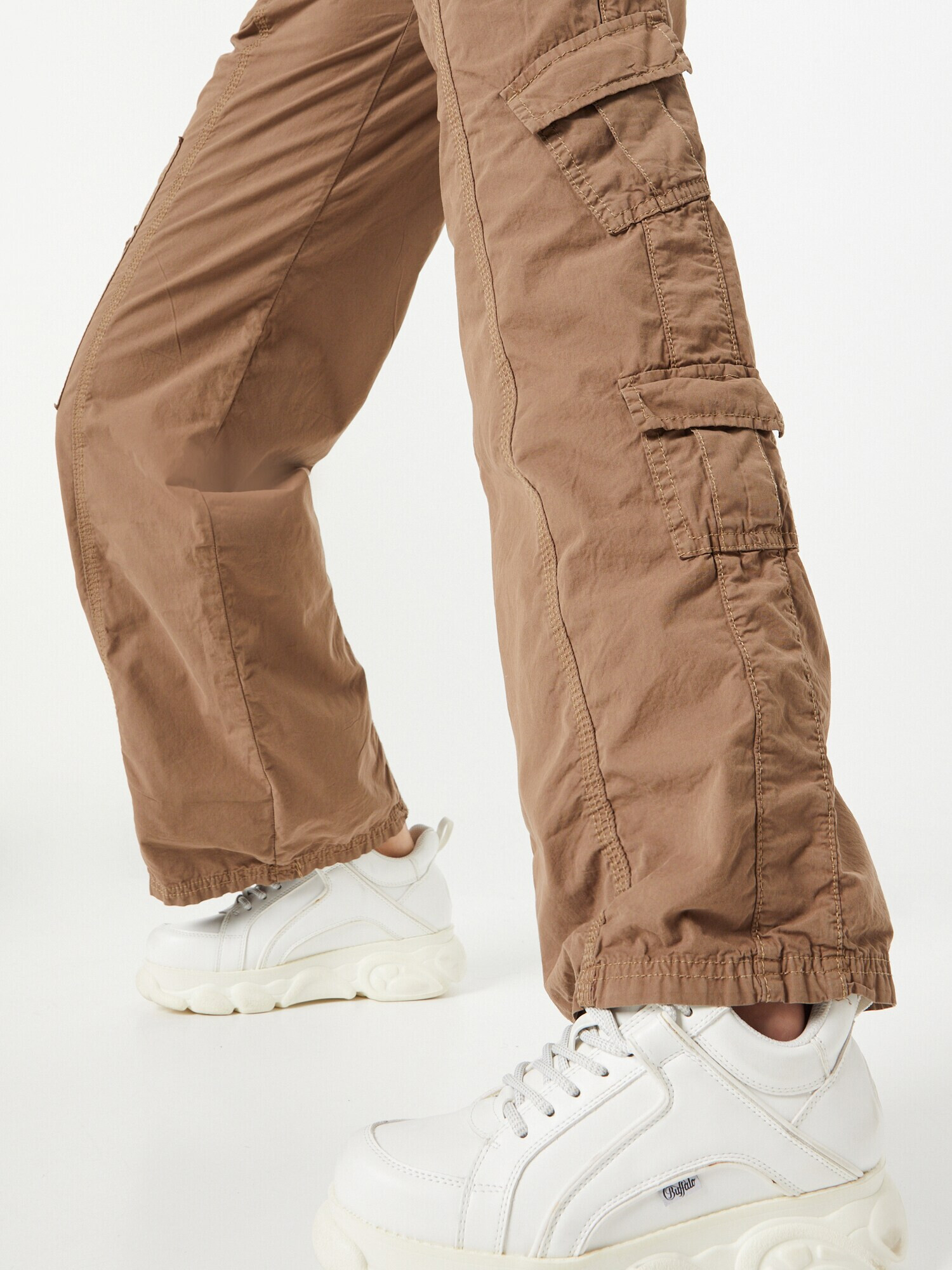 BDG Urban Outfitters Pantaloni cu buzunare bej închis - Pled.ro