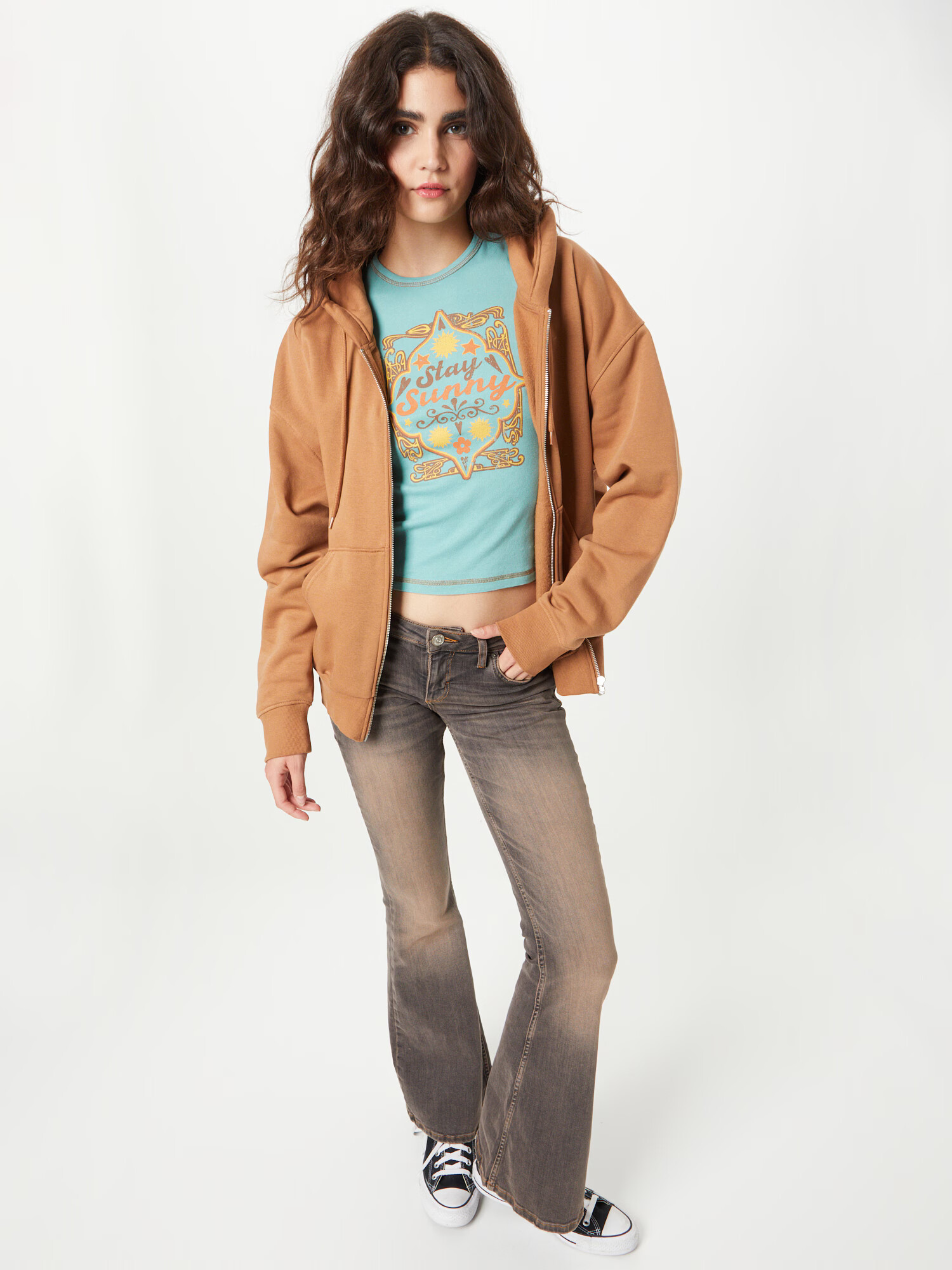 BDG Urban Outfitters Tricou 'STAY SUNNY BABY' albastru deschis / maro / galben / portocaliu - Pled.ro