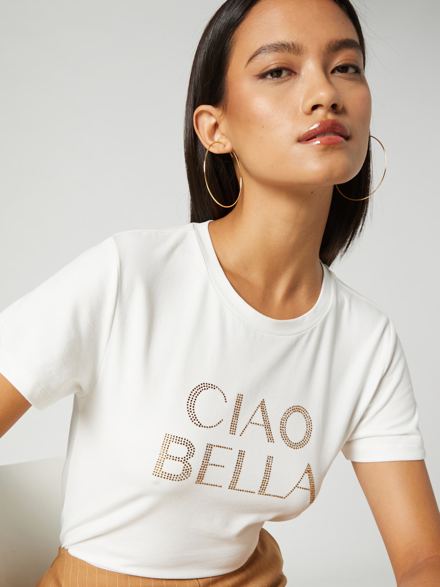 Bella x ABOUT YOU Tricou 'Isabella' alb - Pled.ro