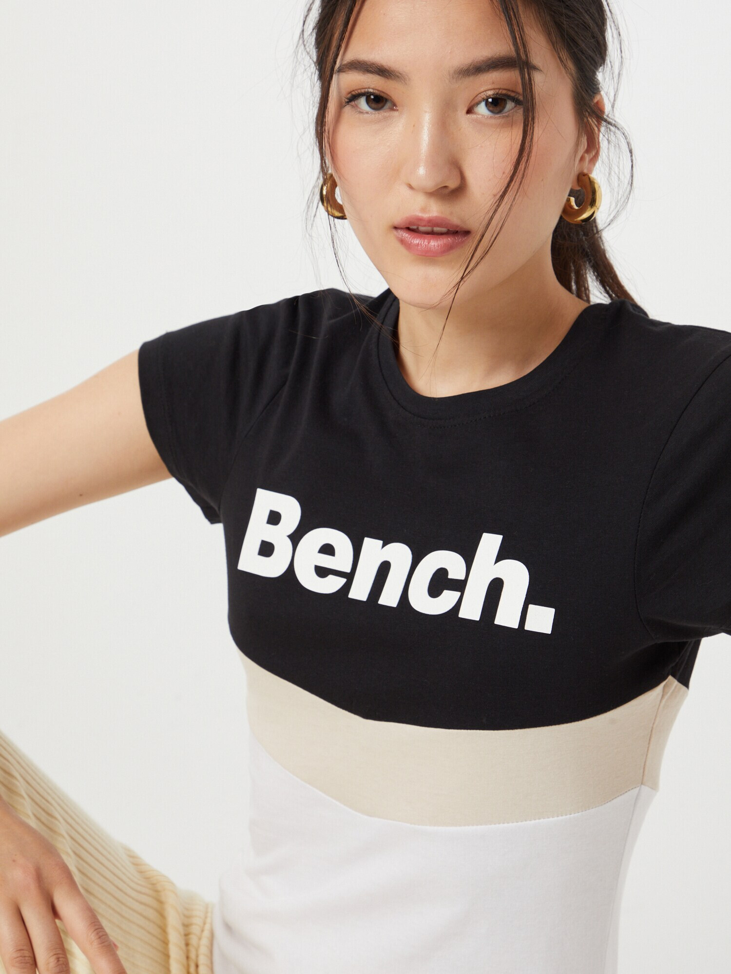 BENCH Tricou 'JAYJAY' roz pudră / negru / alb - Pled.ro