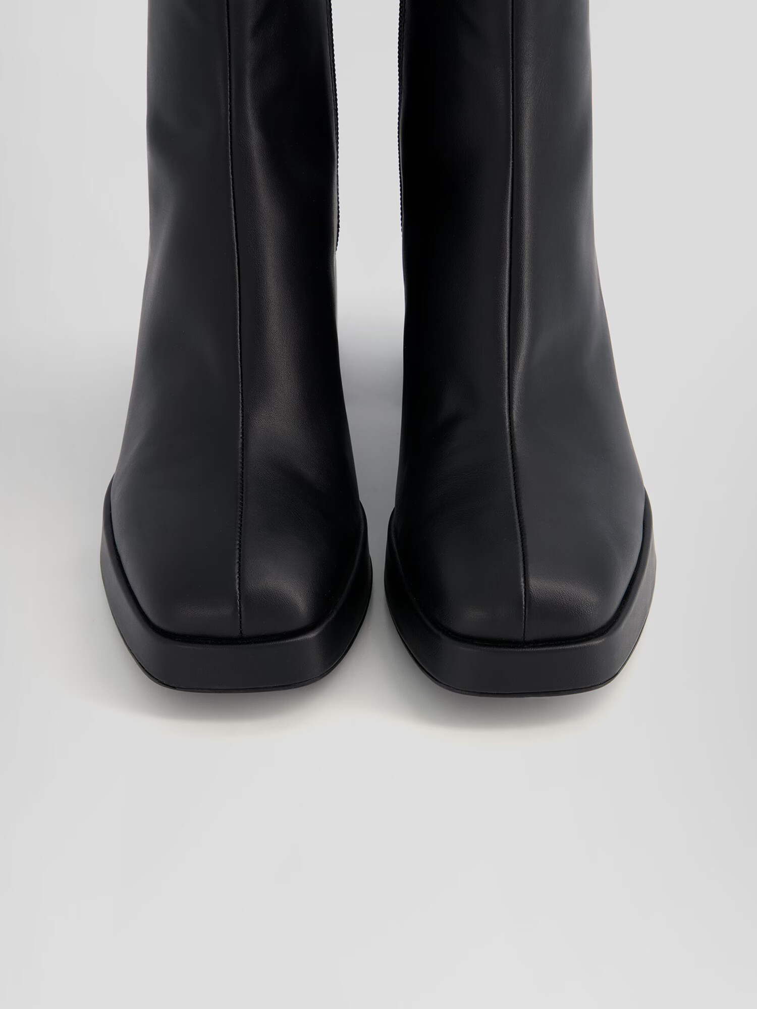 Bershka Botine negru - Pled.ro