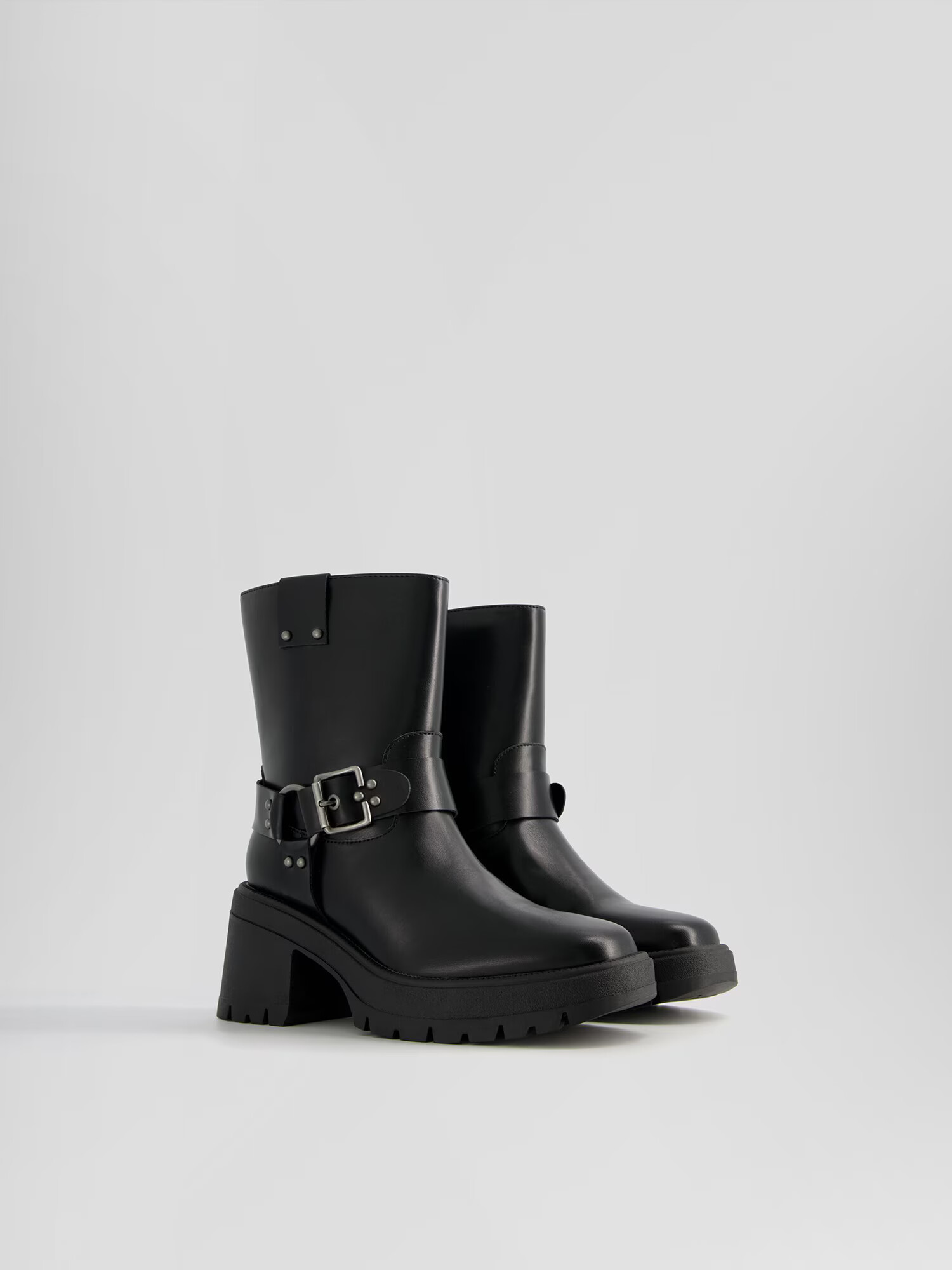 Bershka Botine negru - Pled.ro