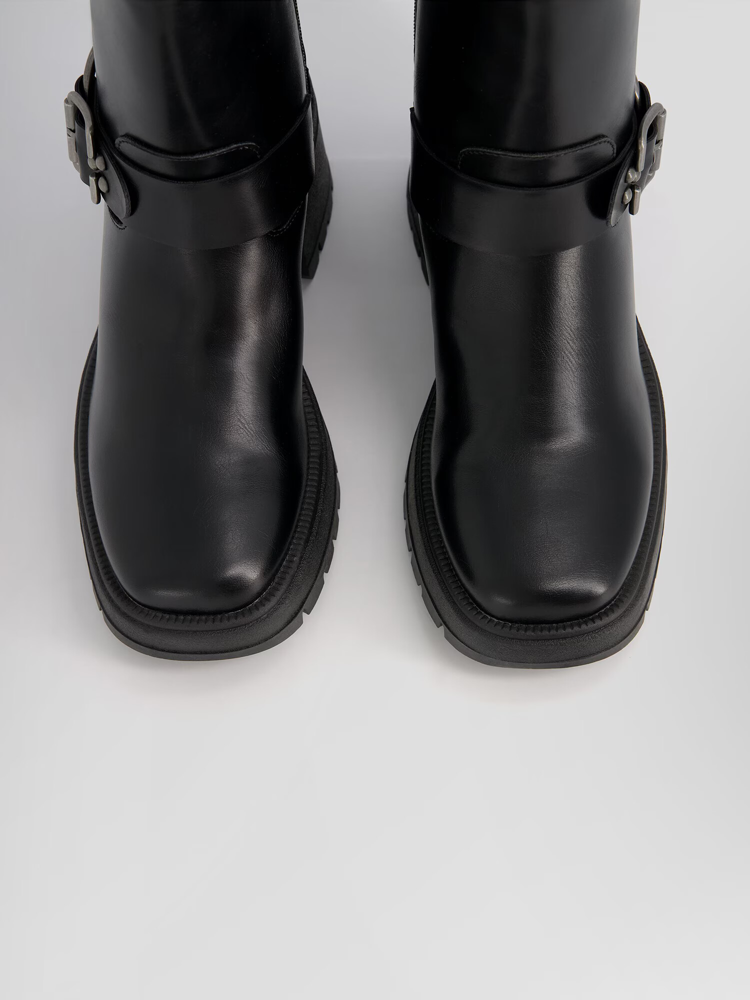 Bershka Botine negru - Pled.ro