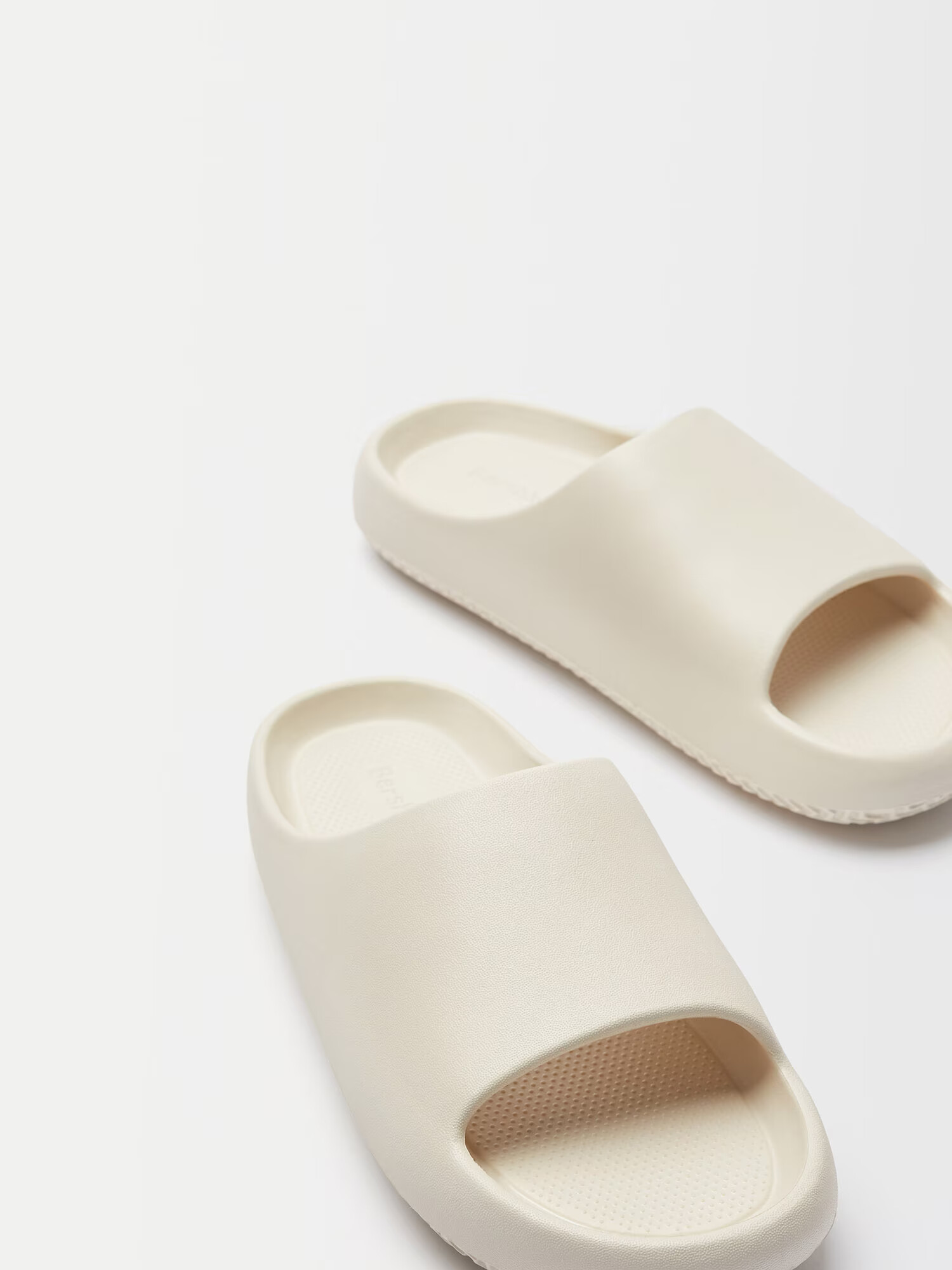 Bershka Flip-flops nisipiu - Pled.ro