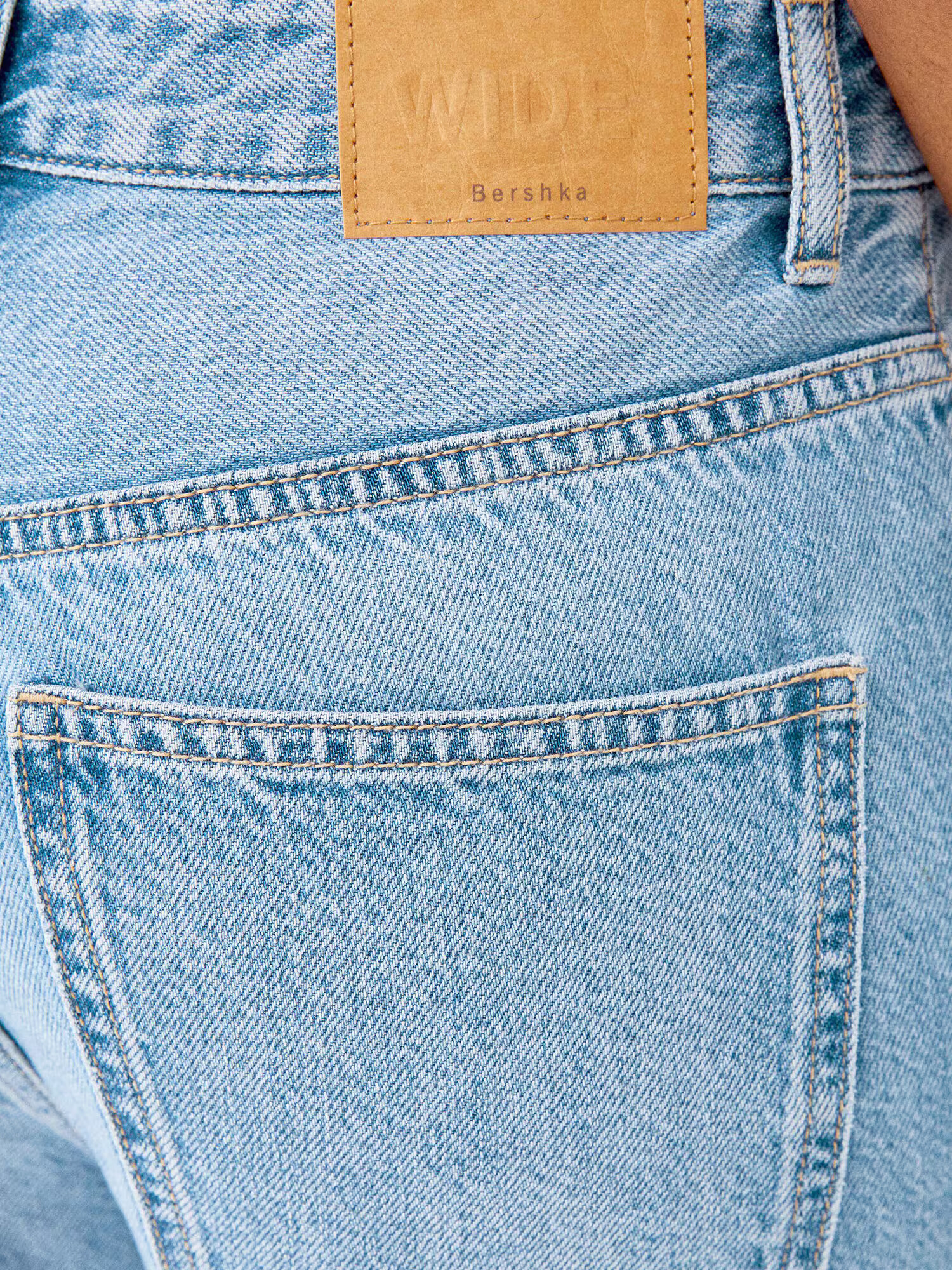 Bershka Jeans albastru denim - Pled.ro