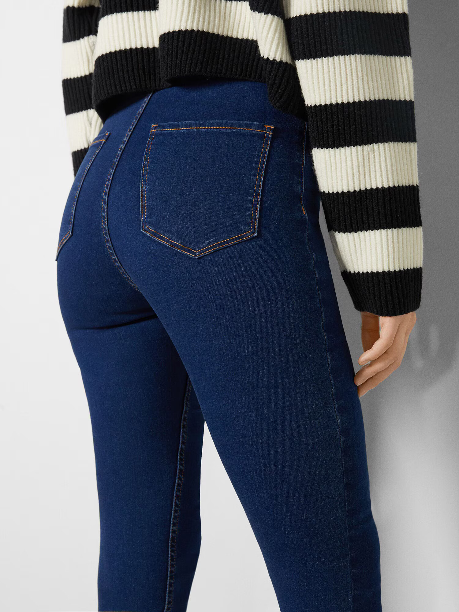 Bershka Jeans albastru denim - Pled.ro