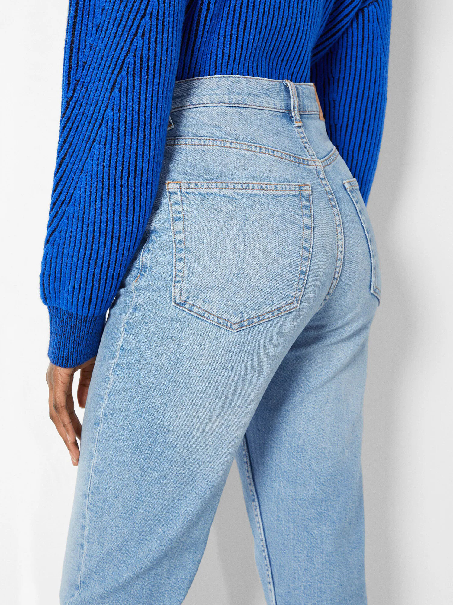 Bershka Jeans albastru deschis - Pled.ro