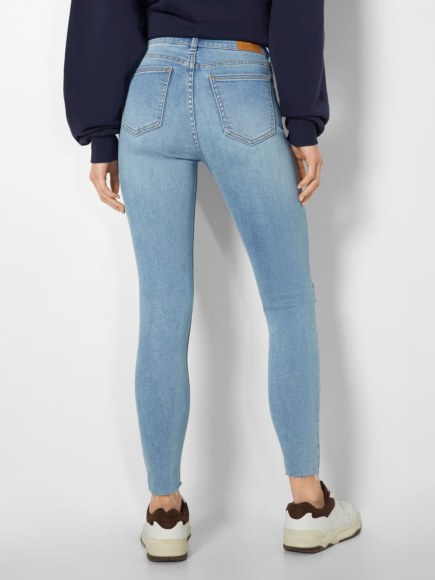 Bershka Jeans albastru deschis - Pled.ro