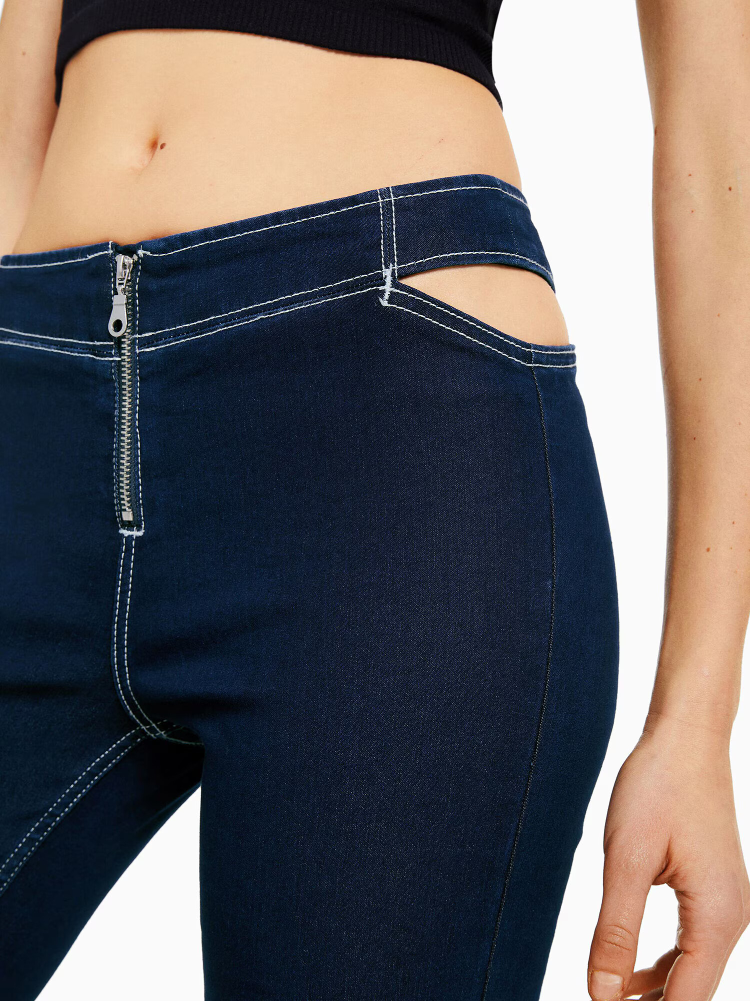 Bershka Jeans bleumarin - Pled.ro