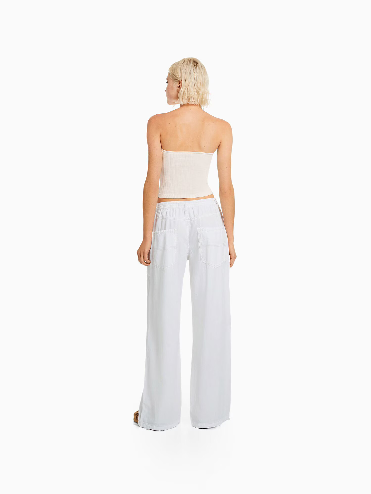 Bershka Pantaloni alb - Pled.ro