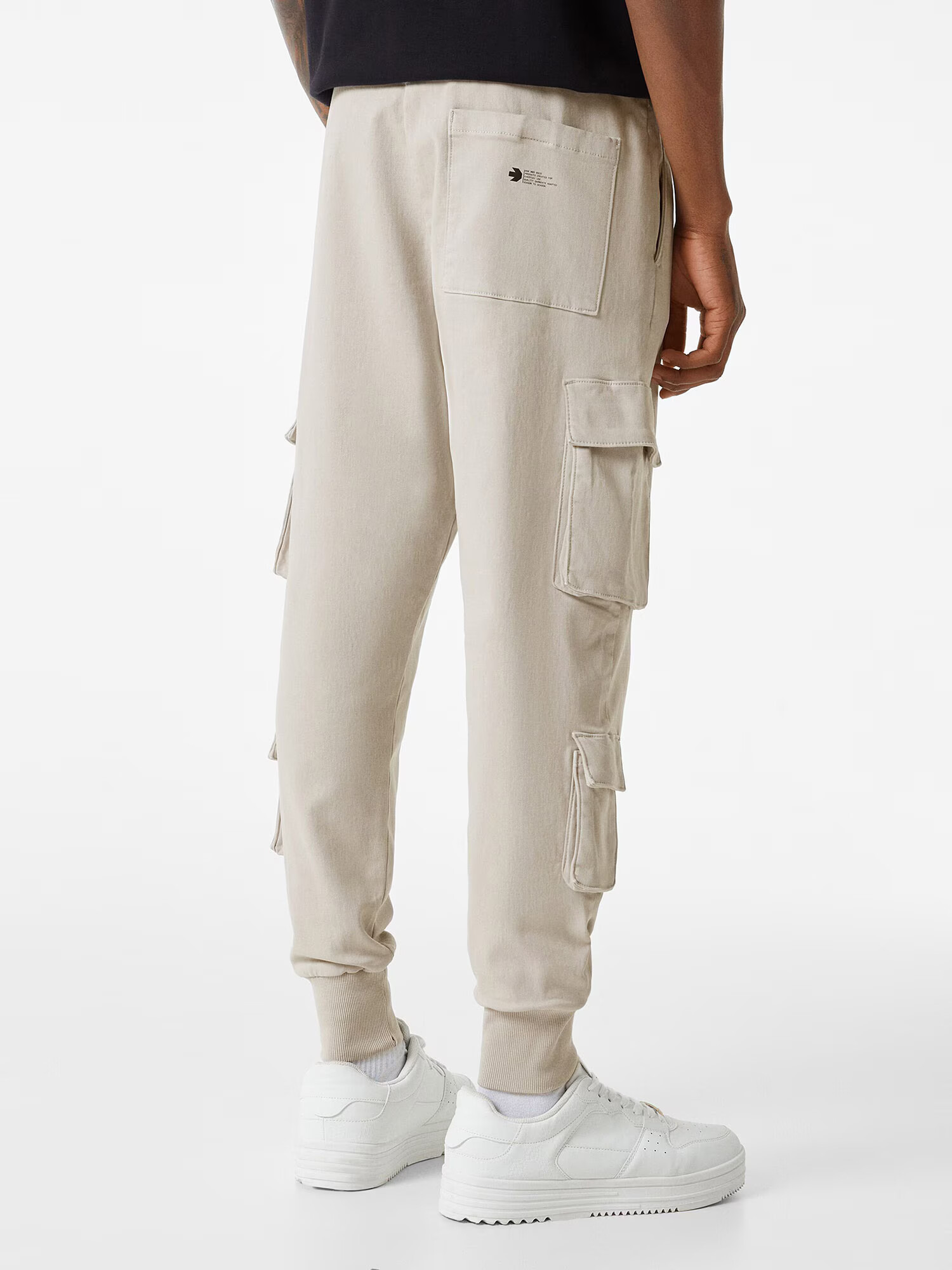 Bershka Pantaloni cu buzunare ecru - Pled.ro