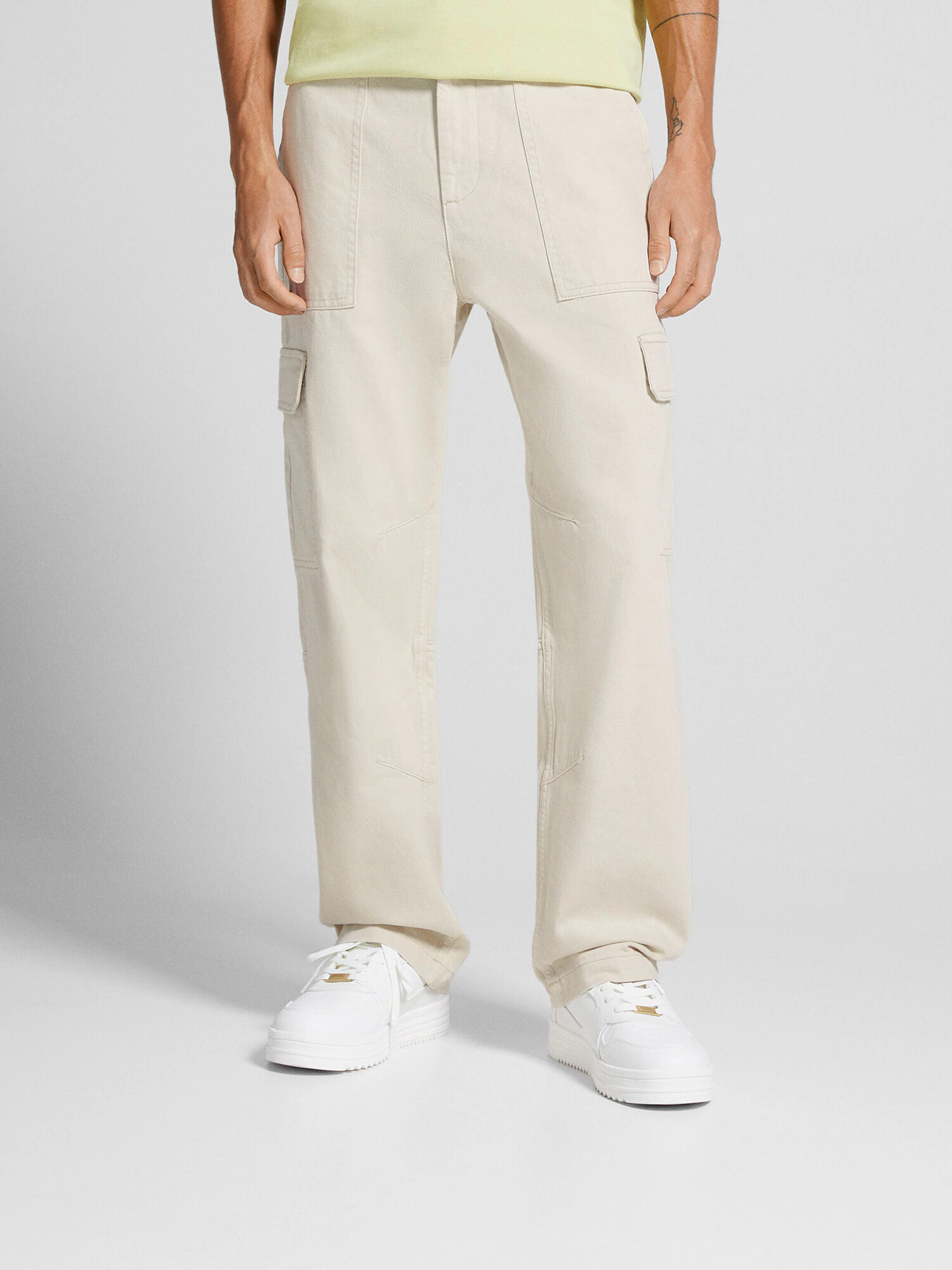 Bershka Pantaloni cu buzunare ecru - Pled.ro