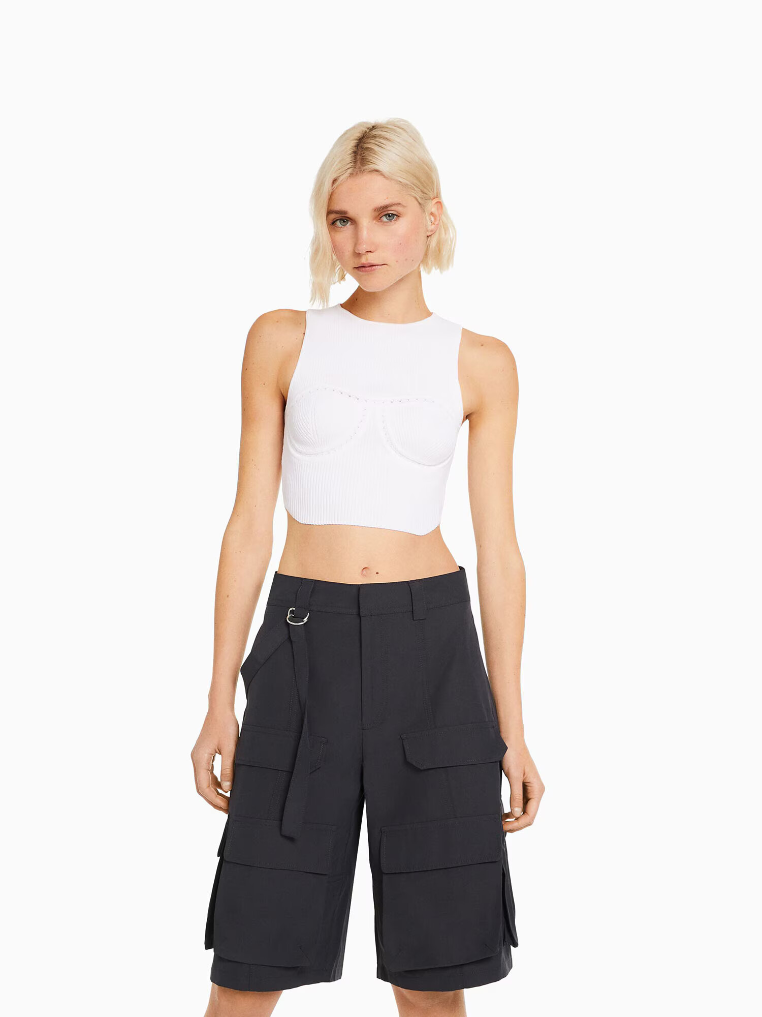 Bershka Pantaloni gri metalic - Pled.ro