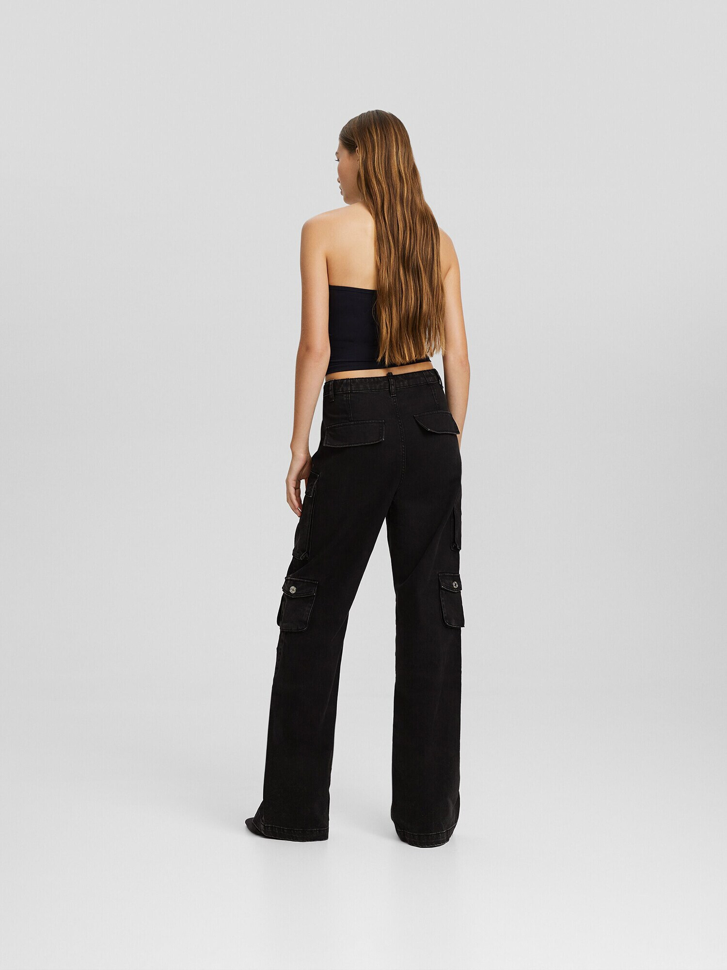 Bershka Pantaloni cu buzunare negru - Pled.ro