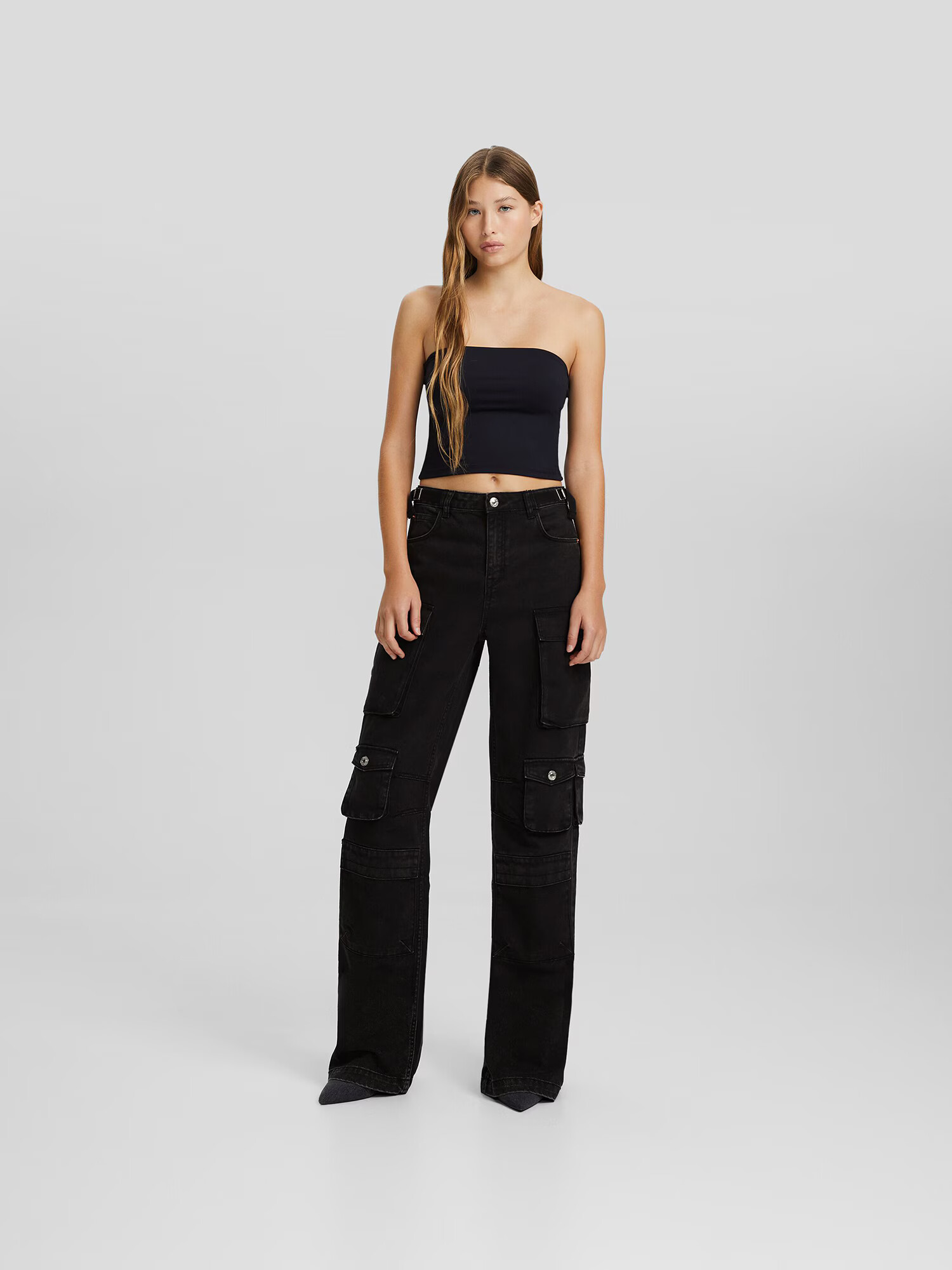 Bershka Pantaloni cu buzunare negru - Pled.ro