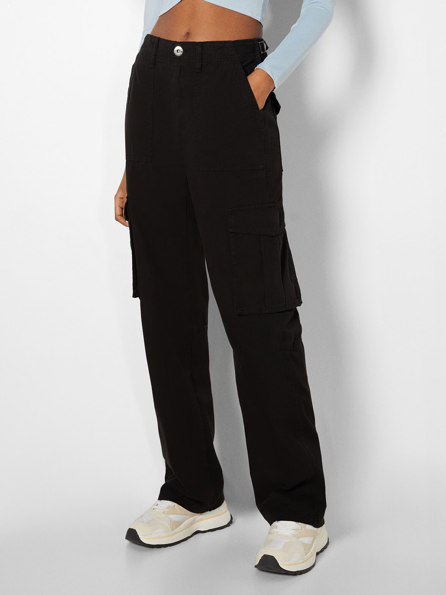 Bershka Pantaloni cu buzunare negru - Pled.ro