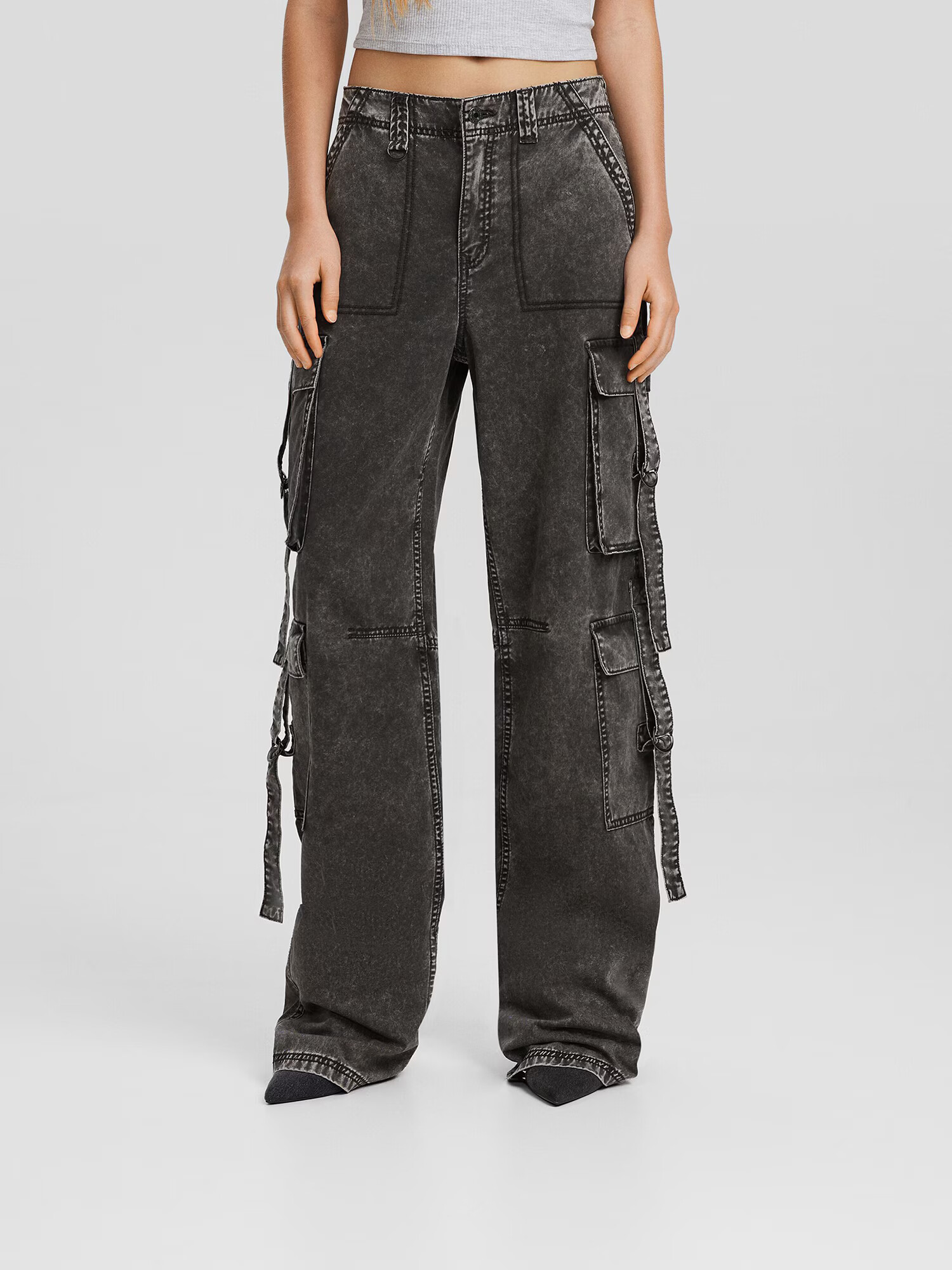 Bershka Pantaloni cu buzunare negru denim - Pled.ro