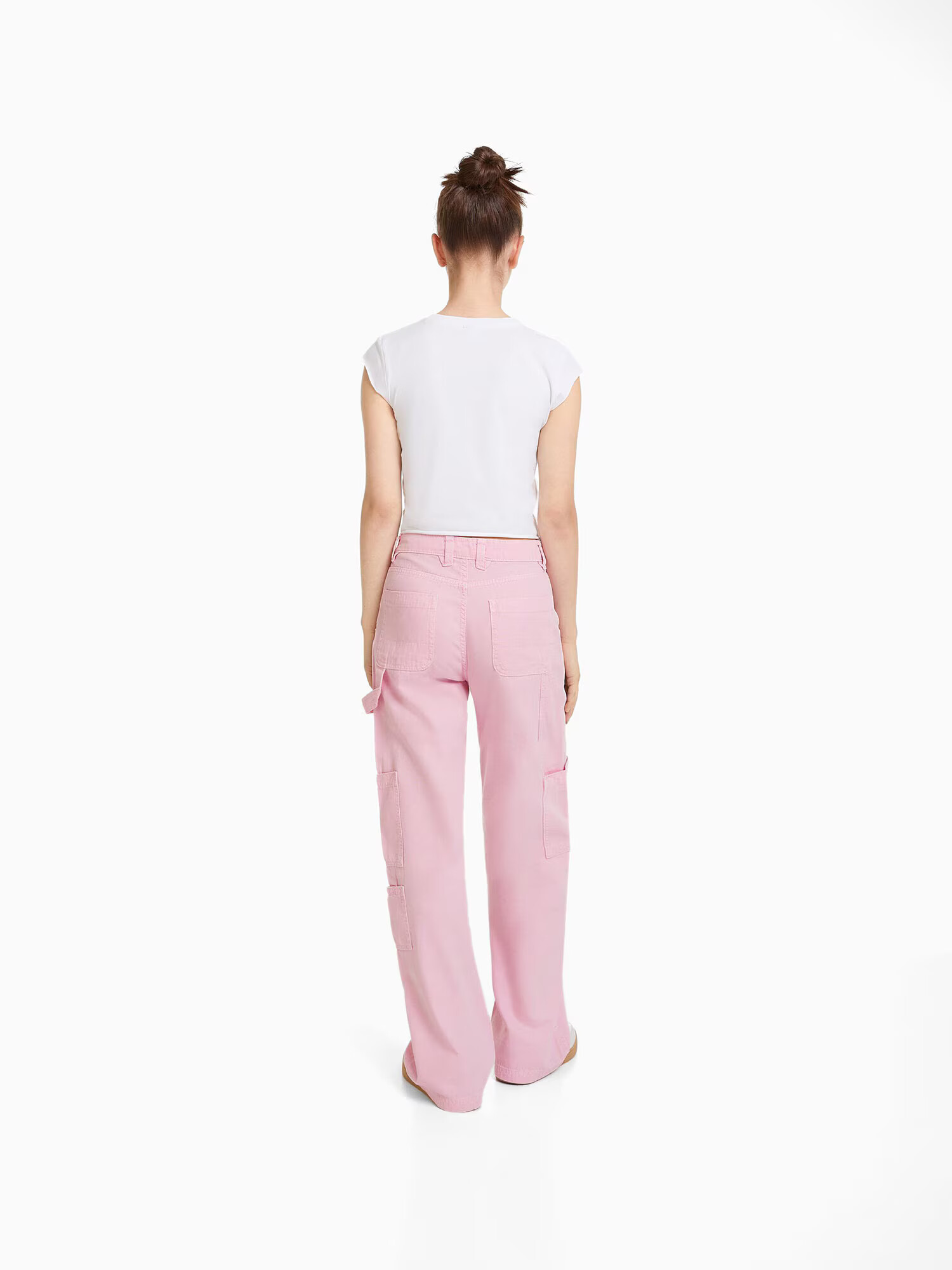 Bershka Pantaloni cu buzunare roz - Pled.ro