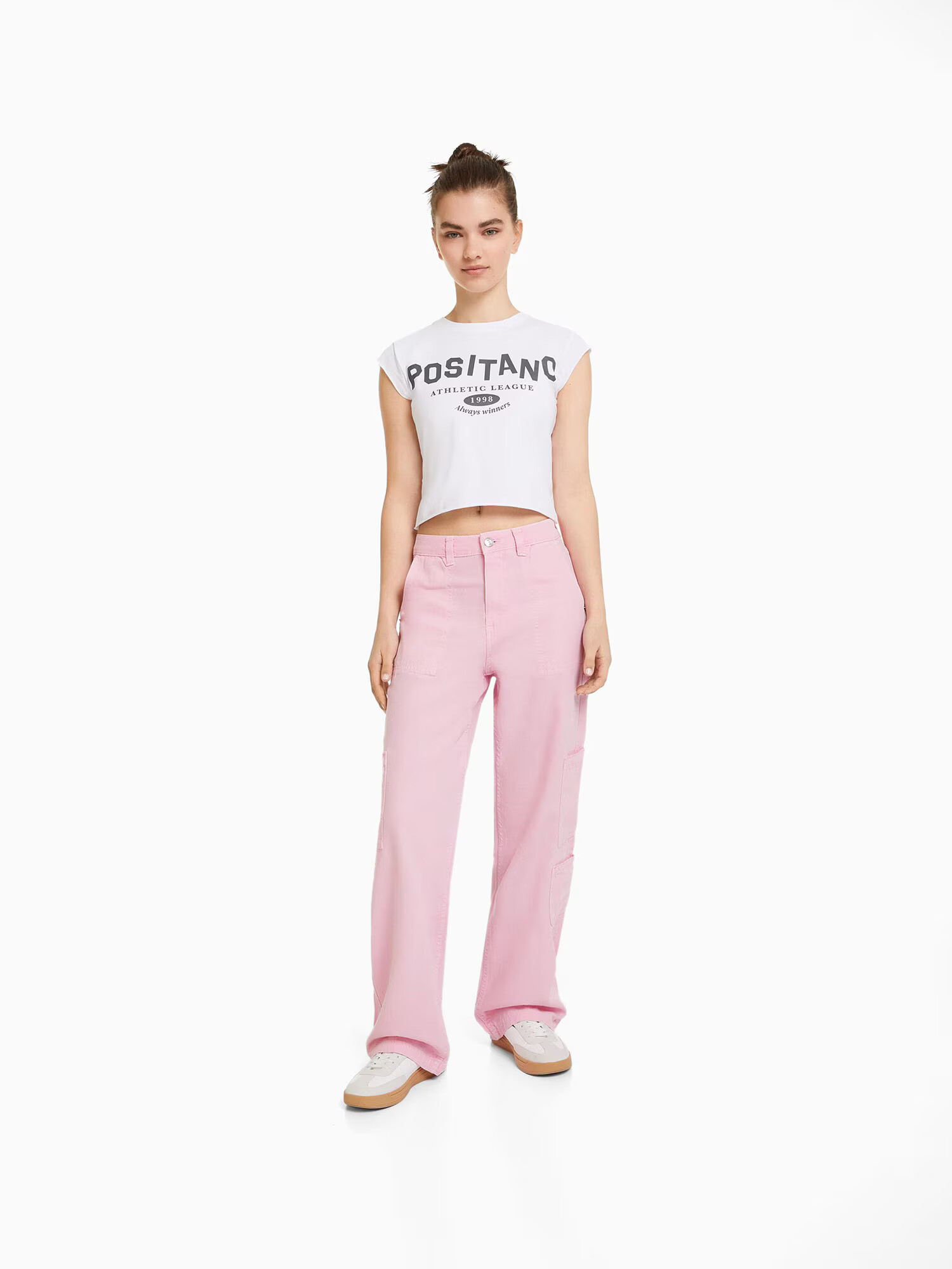 Bershka Pantaloni cu buzunare roz - Pled.ro