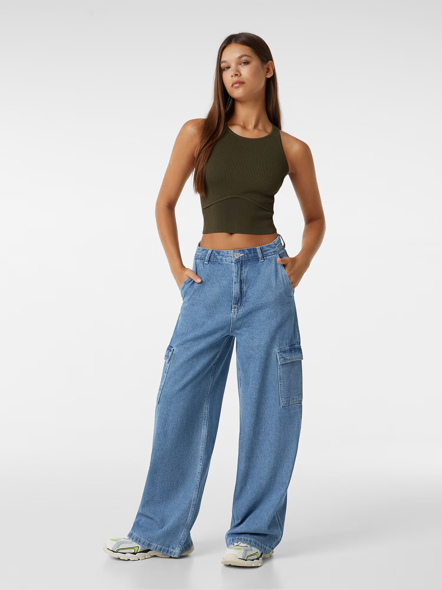 Bershka Pantaloni eleganți albastru denim - Pled.ro