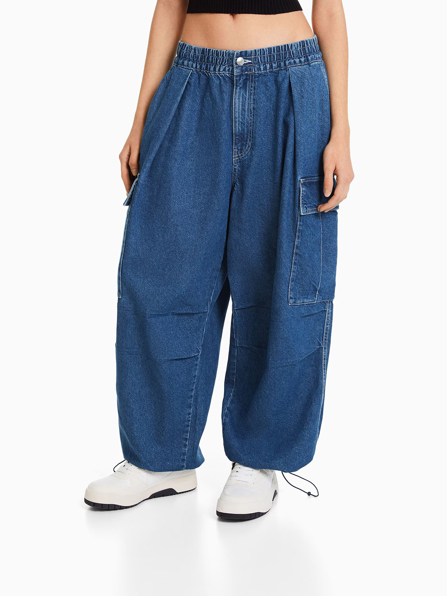 Bershka Pantaloni eleganți albastru denim - Pled.ro