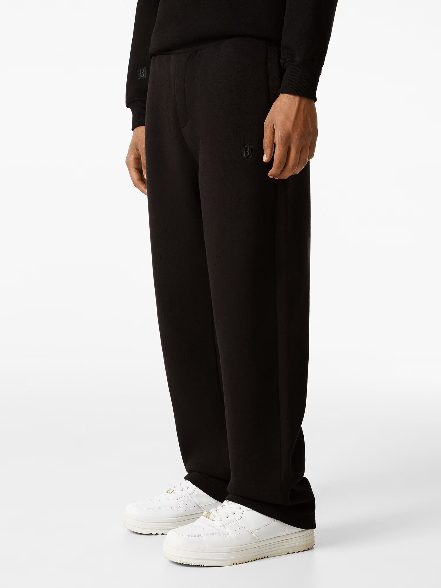 Bershka Pantaloni negru - Pled.ro